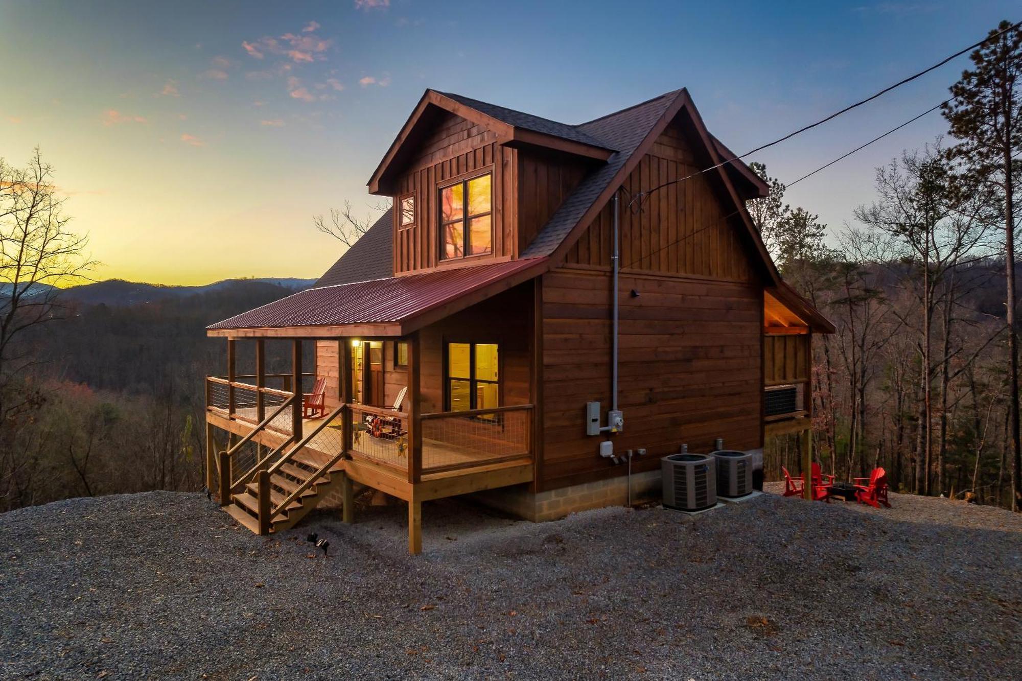 Scenic Views, Game Room, Hot Tub, Fireplace, Bbq Holiday home