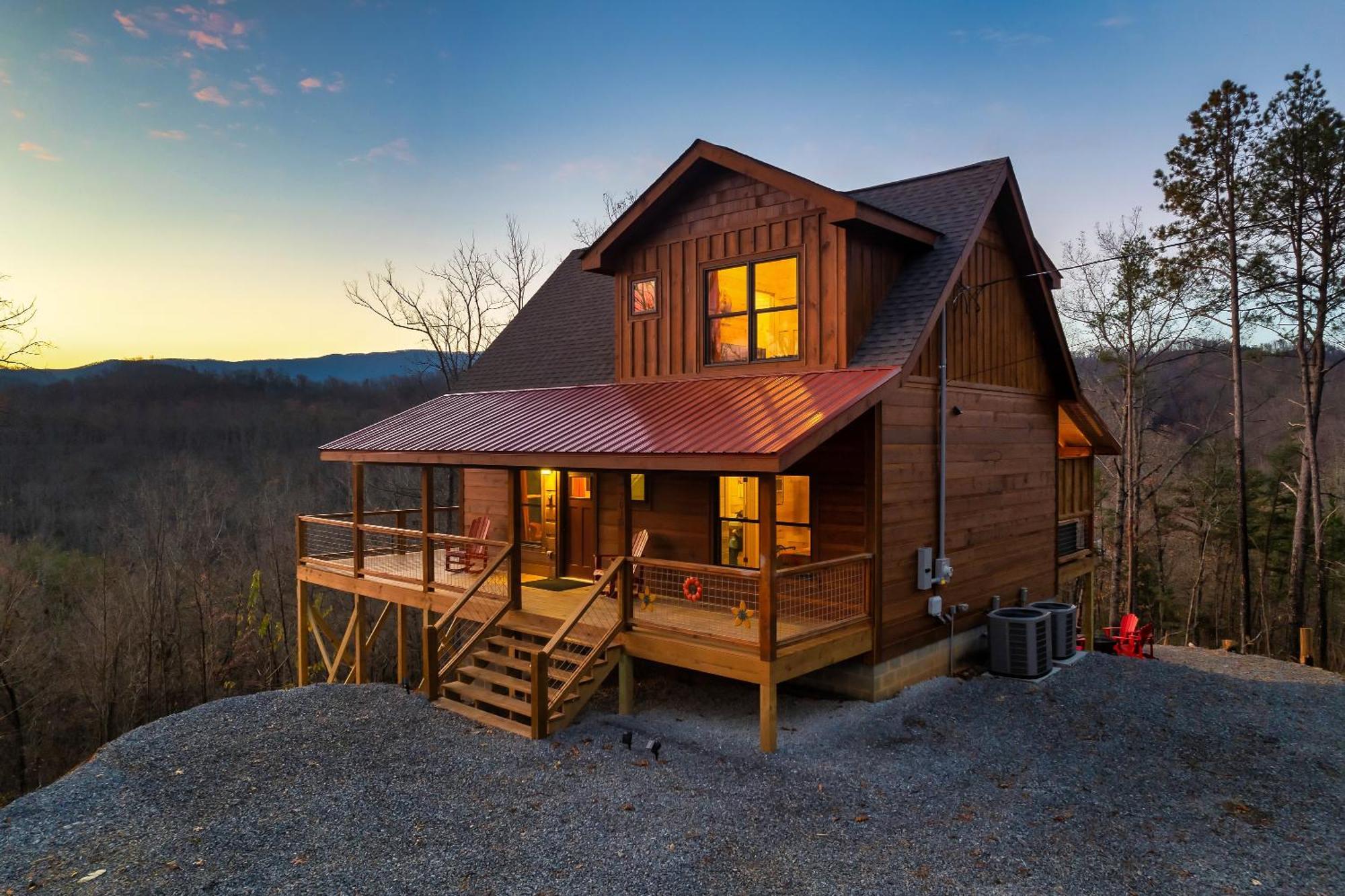 Scenic Views, Game Room, Hot Tub, Fireplace, Bbq Pigeon Forge