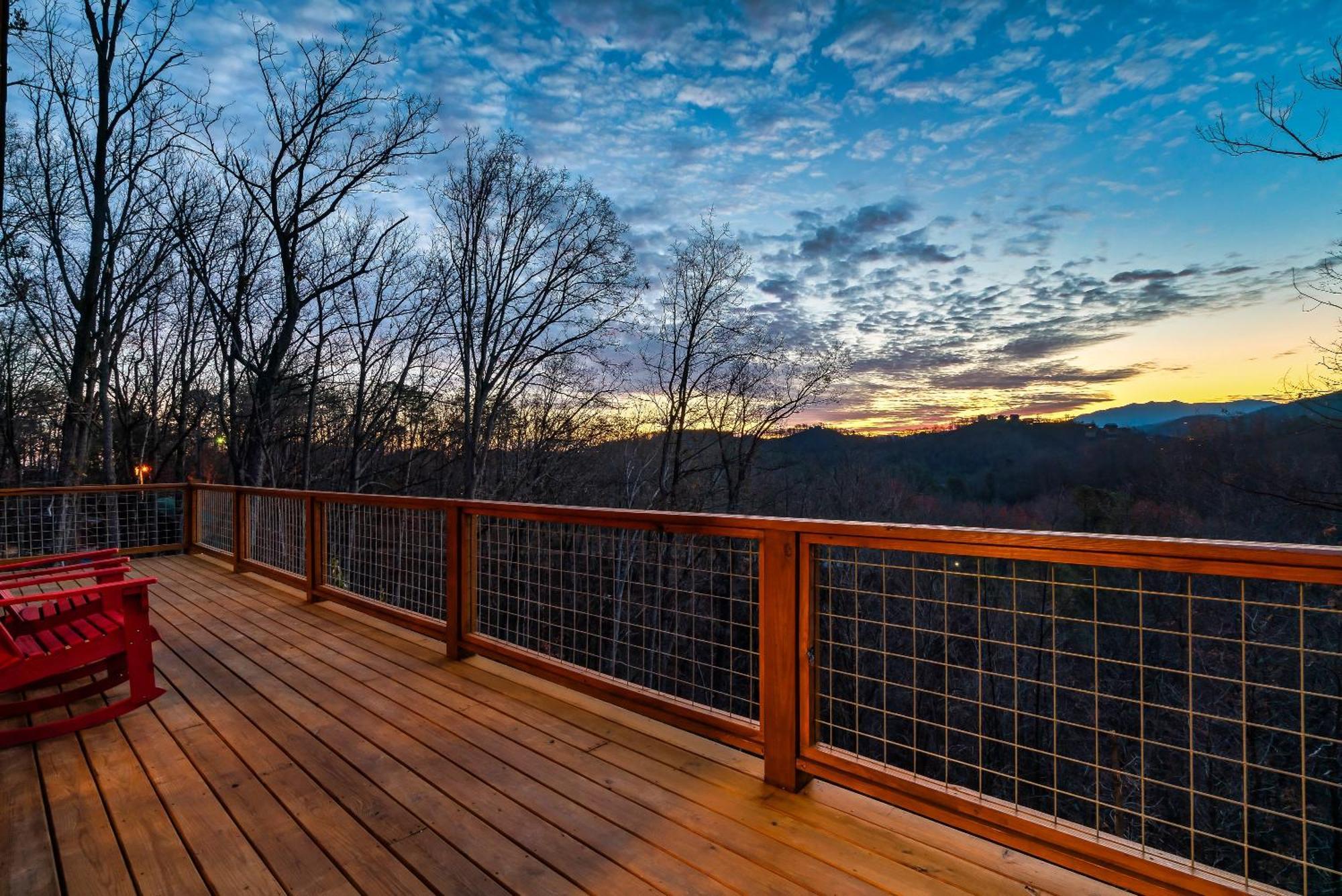 Holiday home Scenic Views, Game Room, Hot Tub, Fireplace, Bbq *