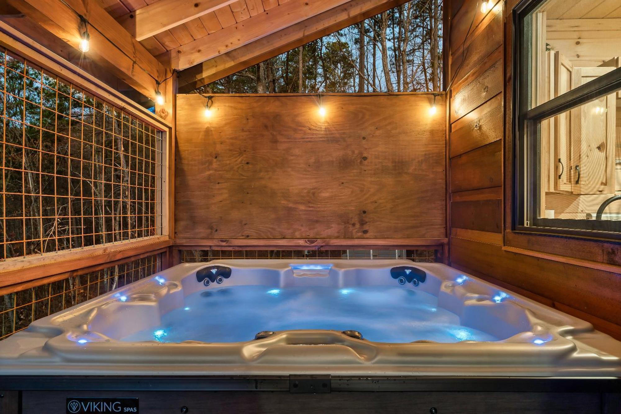 Scenic Views, Game Room, Hot Tub, Fireplace, Bbq *