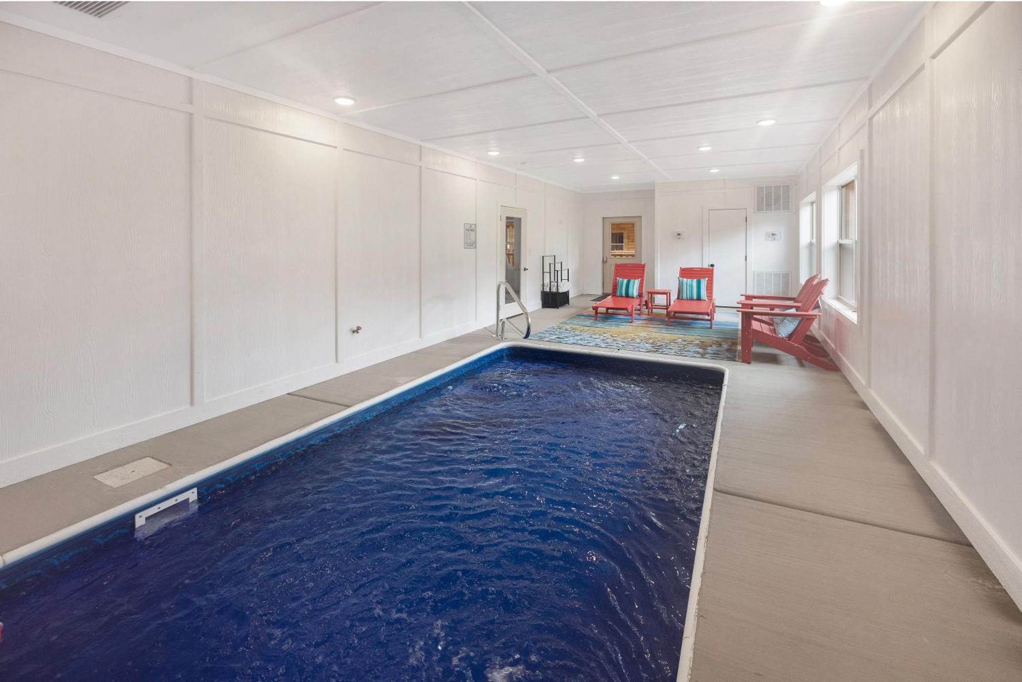 New! Indoor Pool/ps 5/hot Tub/parkway Villa Pigeon Forge