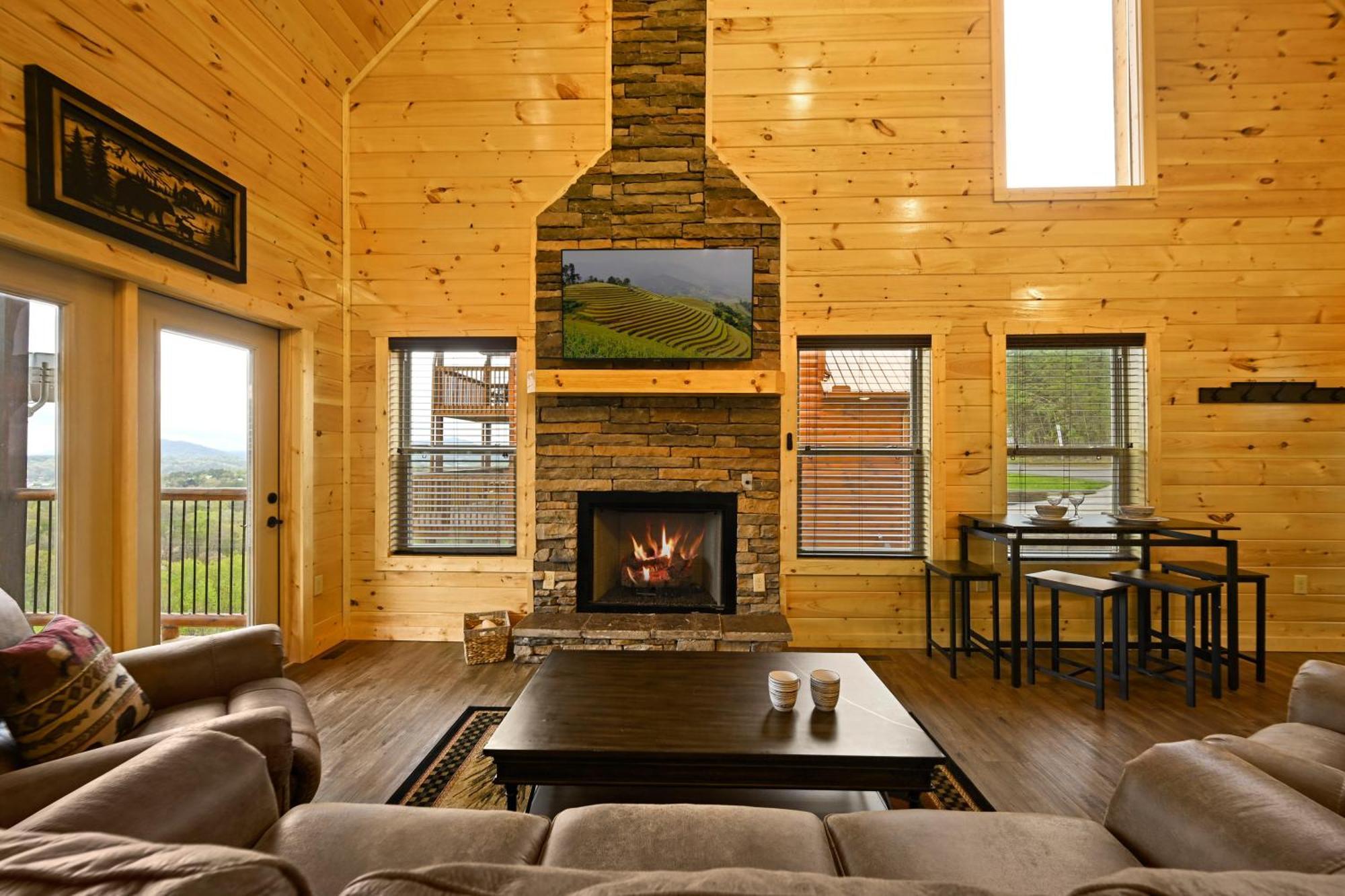 Lodge Fuzzy's Den