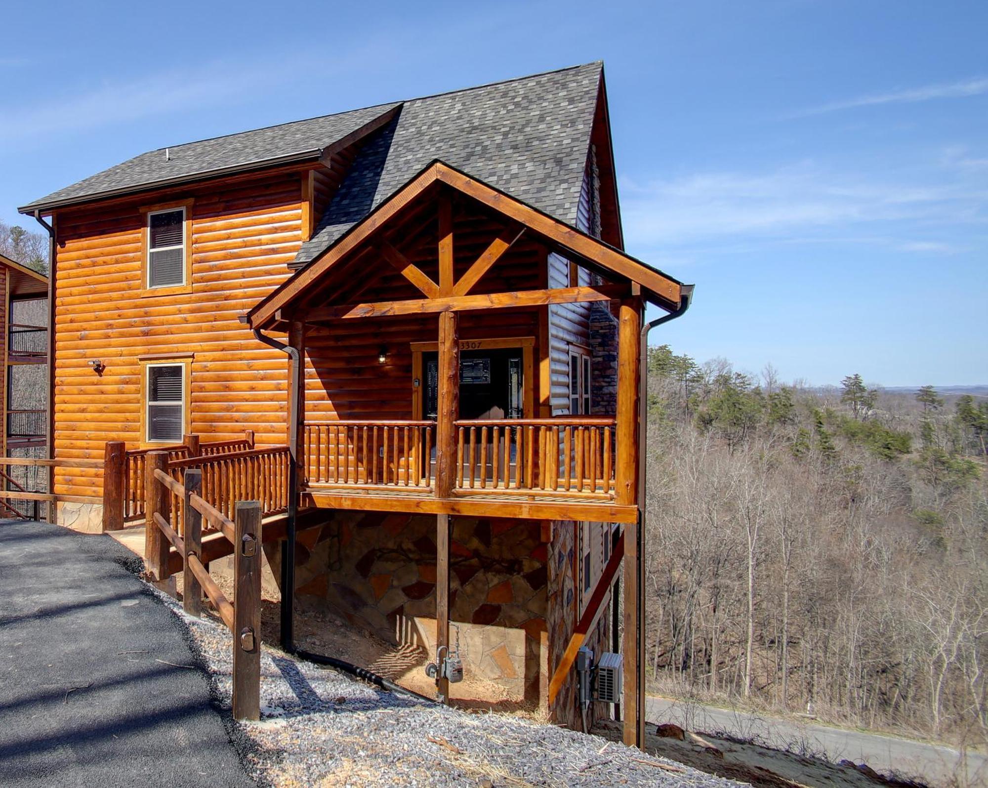 Lodge Fuzzy's Den