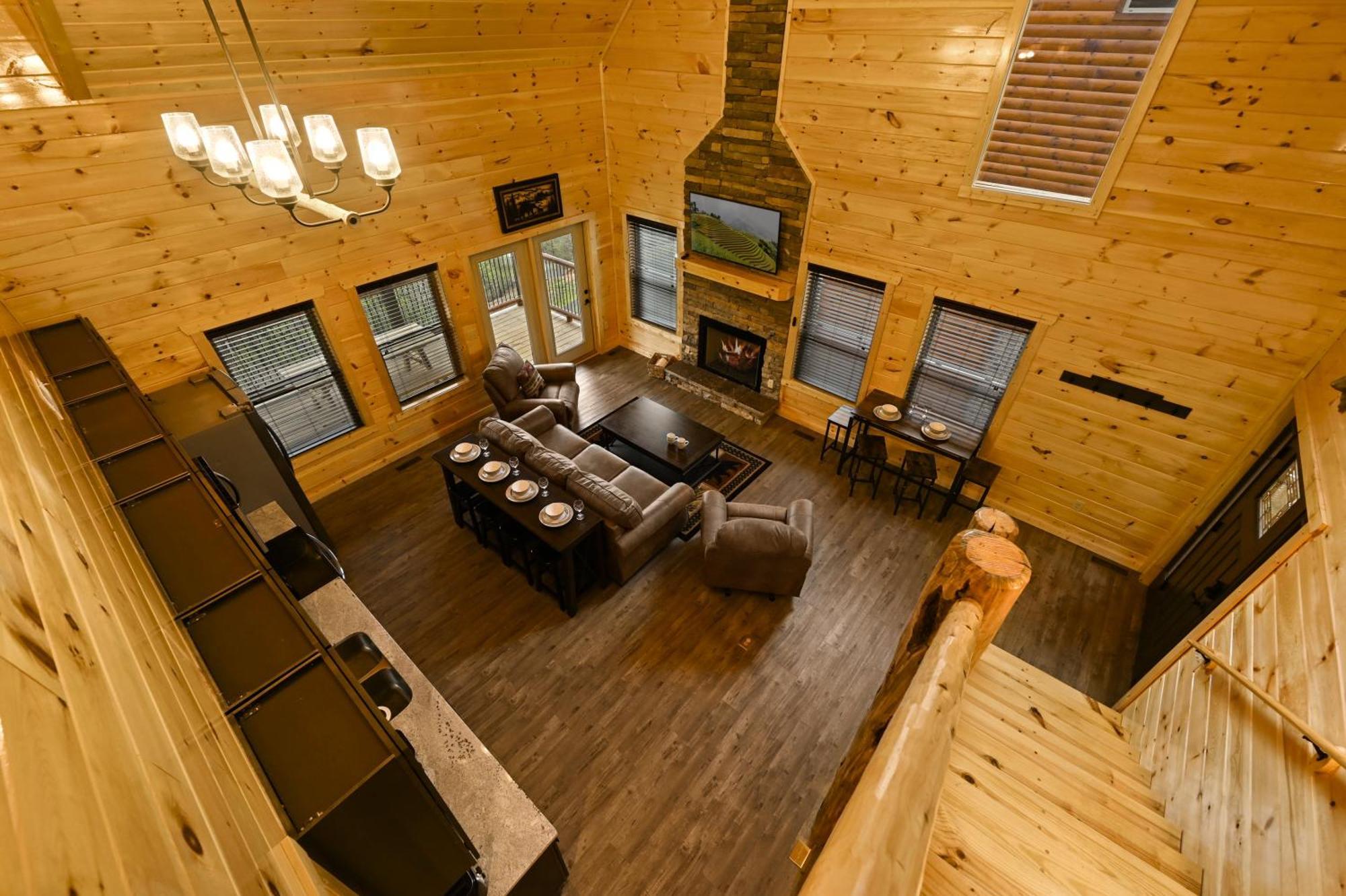 Lodge Fuzzy's Den