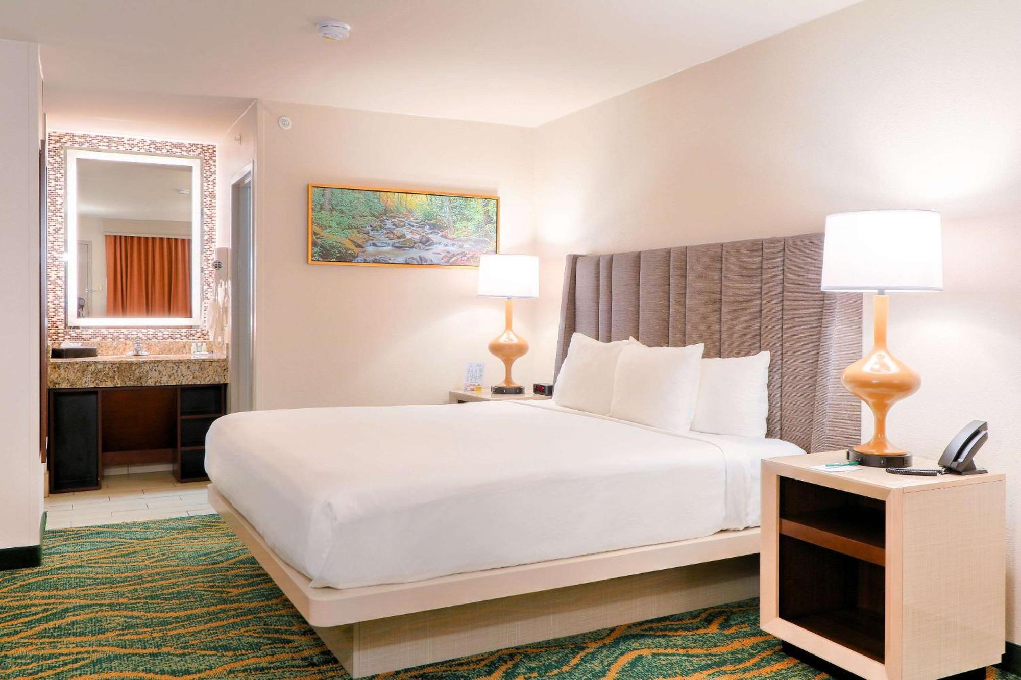 Quality Near The Island Pigeon Forge