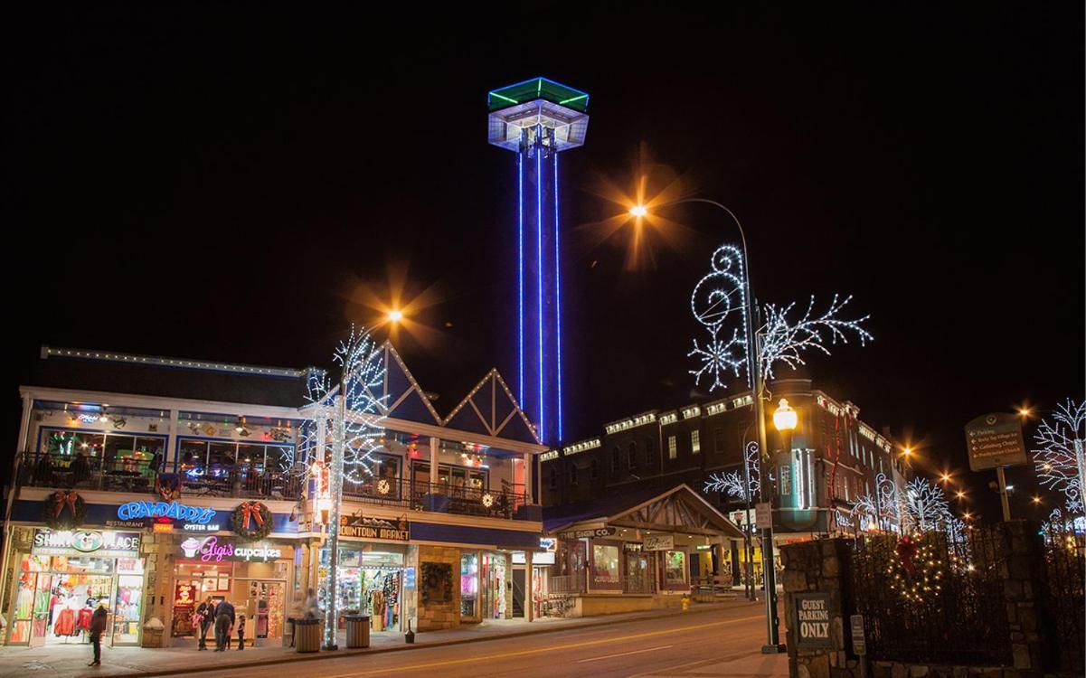A Mountain View Theater Holiday Pigeon Forge