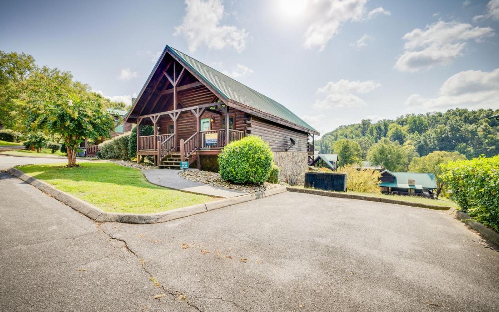 Heavenly Escape Villa Pigeon Forge