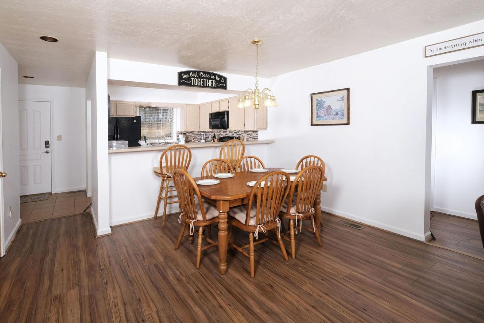 Cozy 2br Just 5 Min To Pkwy! Free Attraction Tickets Holiday home