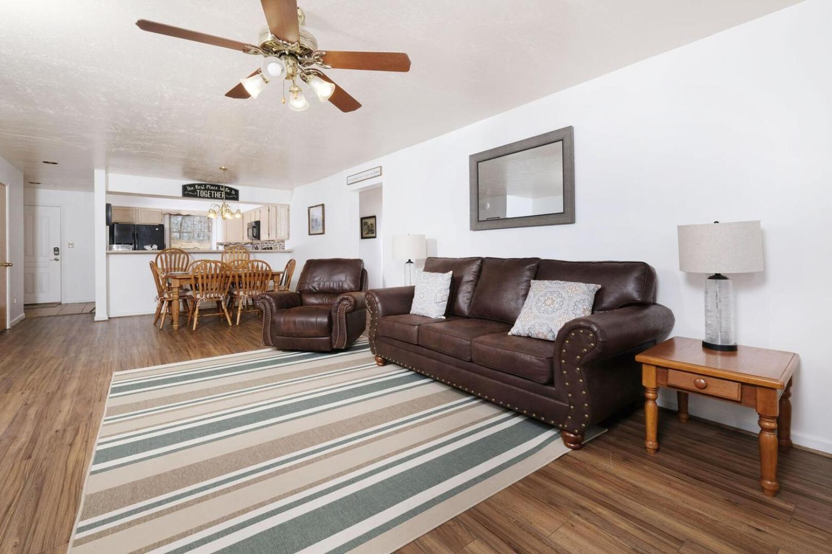 Holiday home Cozy 2br Just 5 Min To Pkwy! Free Attraction Tickets *