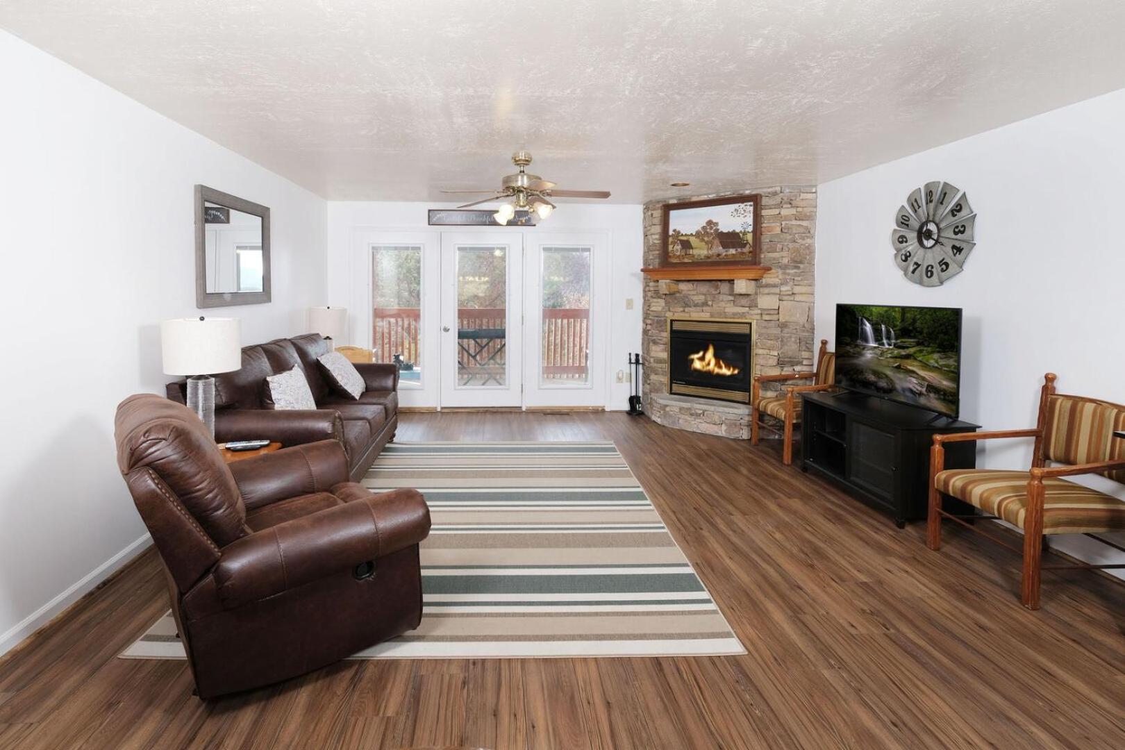 Holiday home Cozy 2br Just 5 Min To Pkwy! Free Attraction Tickets Pigeon Forge