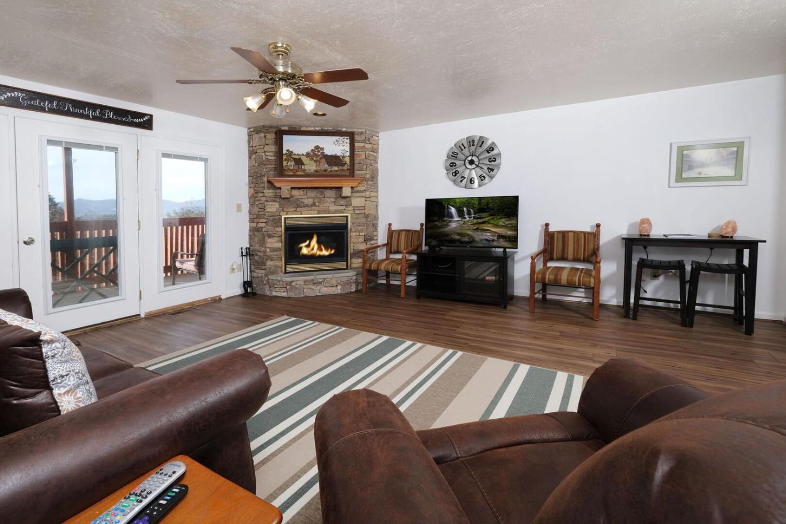 Cozy 2br Just 5 Min To Pkwy! Free Attraction Tickets * Pigeon Forge