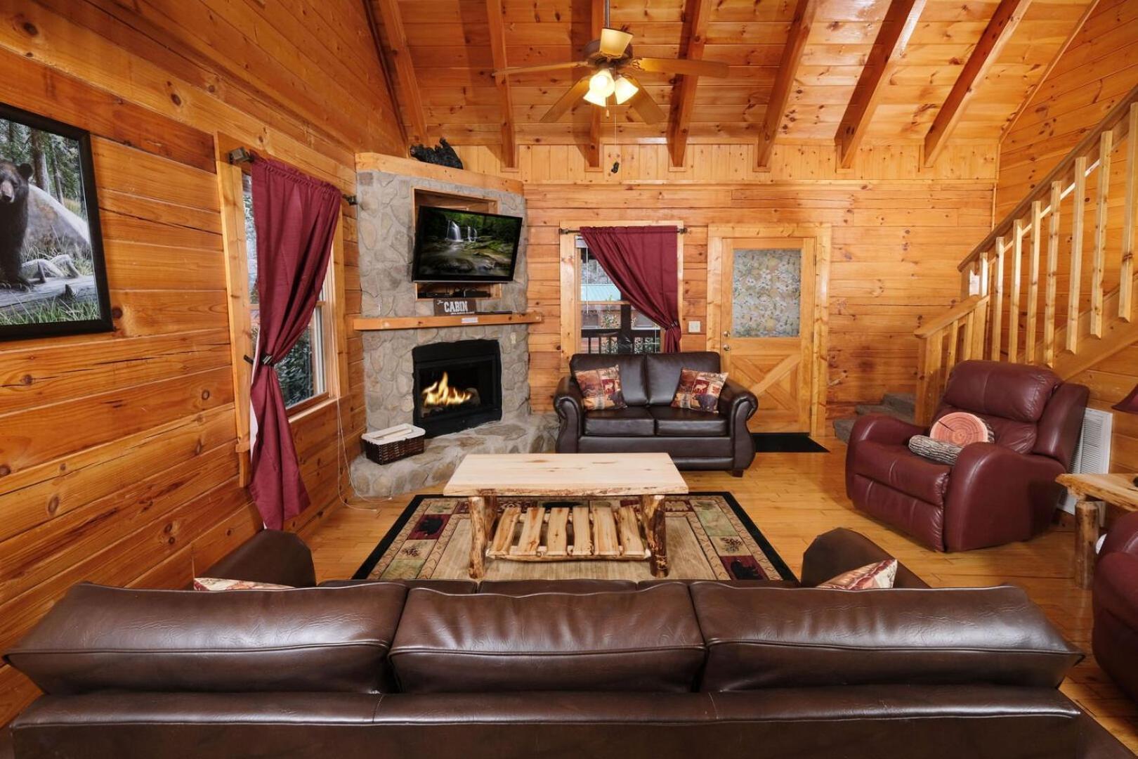 Holiday home Cozy 2br Just 5 Min To Pkwy Hot Tub Free Attraction Tickets Pigeon Forge