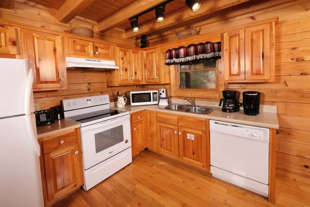 Cozy 2br Hot Tub Pool Table Pigeon Forge