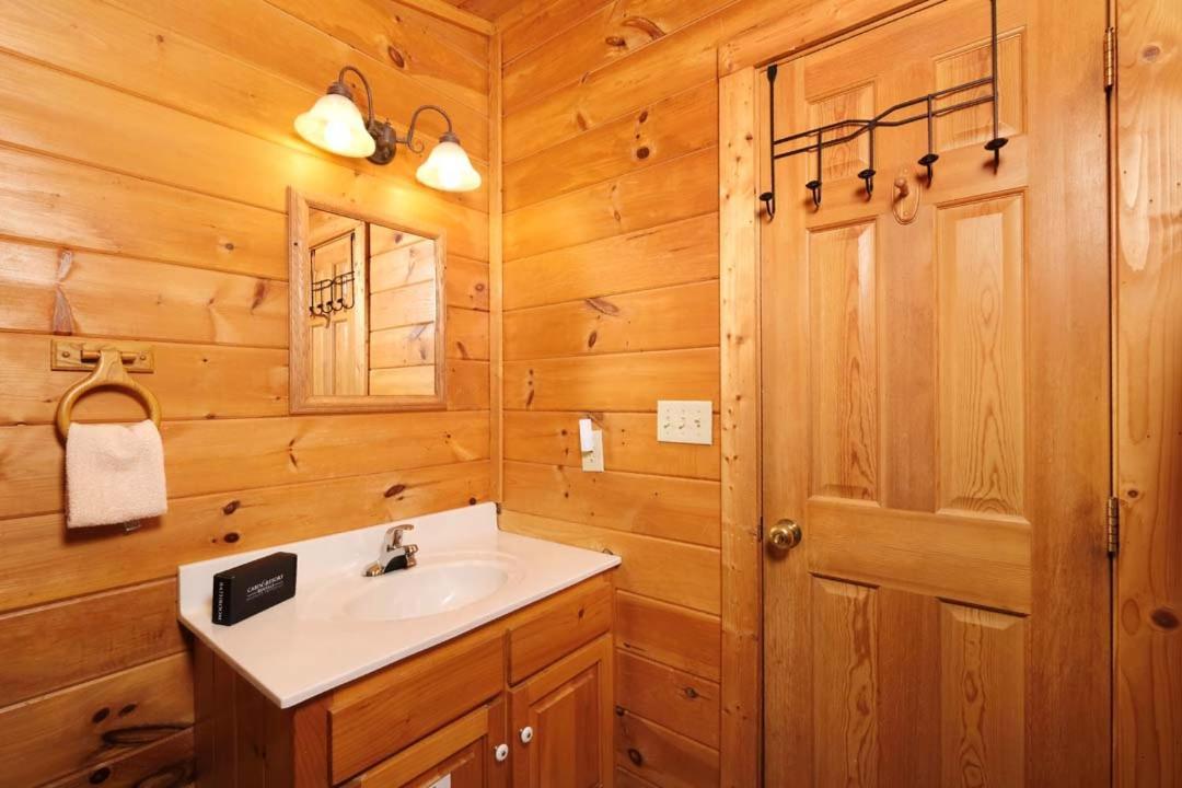 Holiday home Cozy 2br Hot Tub Pool Table