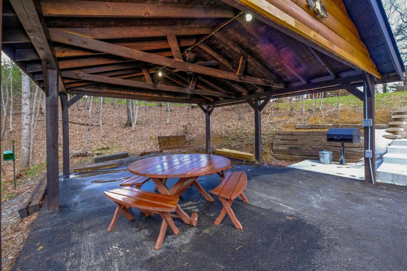 Cozy And Relaxing 2br Hot Tub Pool Table Free Attraction Tickets Holiday home Pigeon Forge