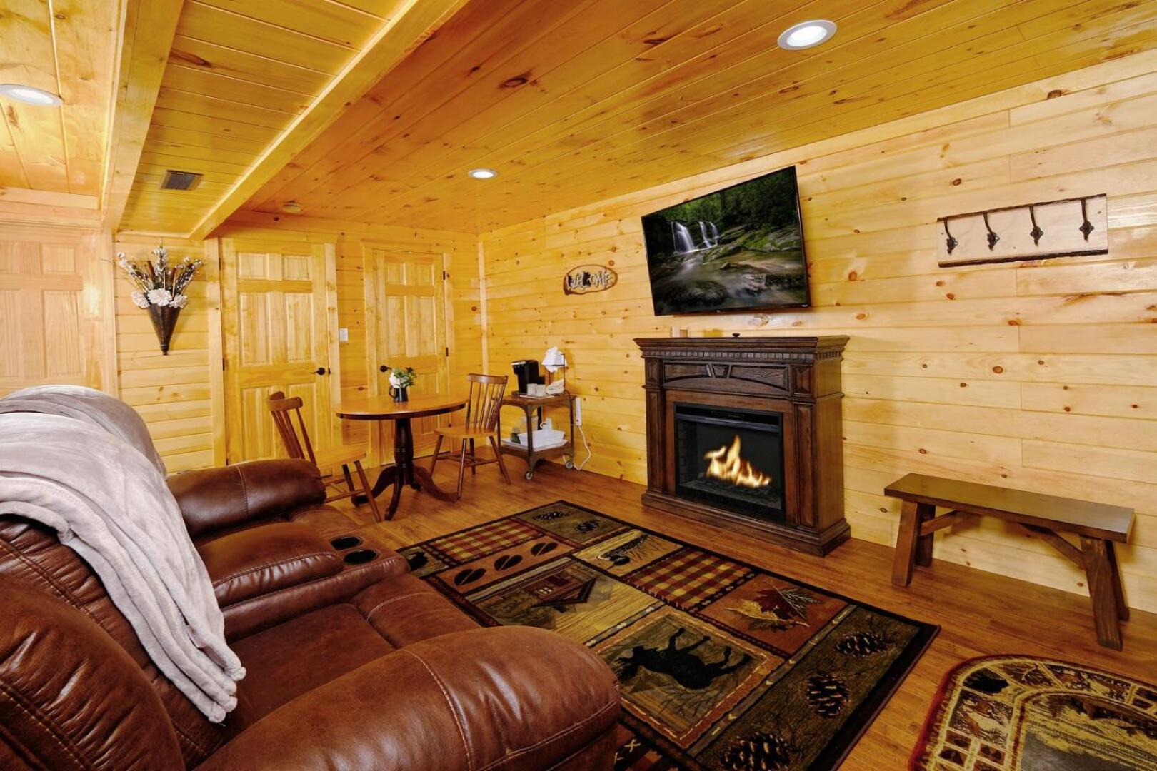 Holiday home Cozy And Relaxing 2br Hot Tub Pool Table Free Attraction Tickets Pigeon Forge