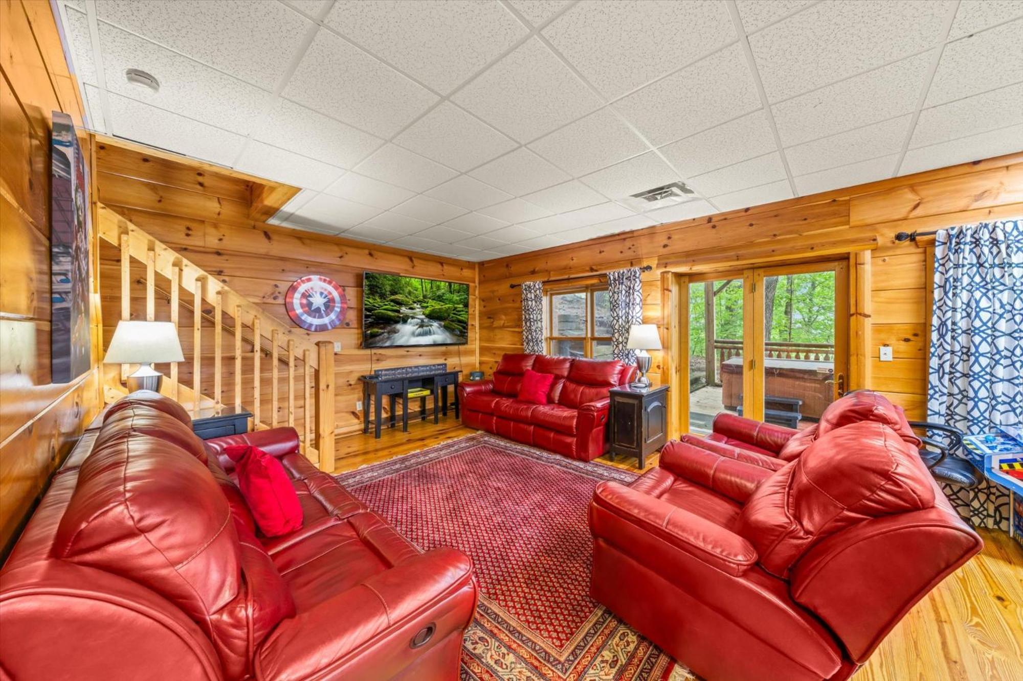 Holiday home Spacious 5br Sleeps 10 Gameroom Hot Tub Free Attraction Tickets *