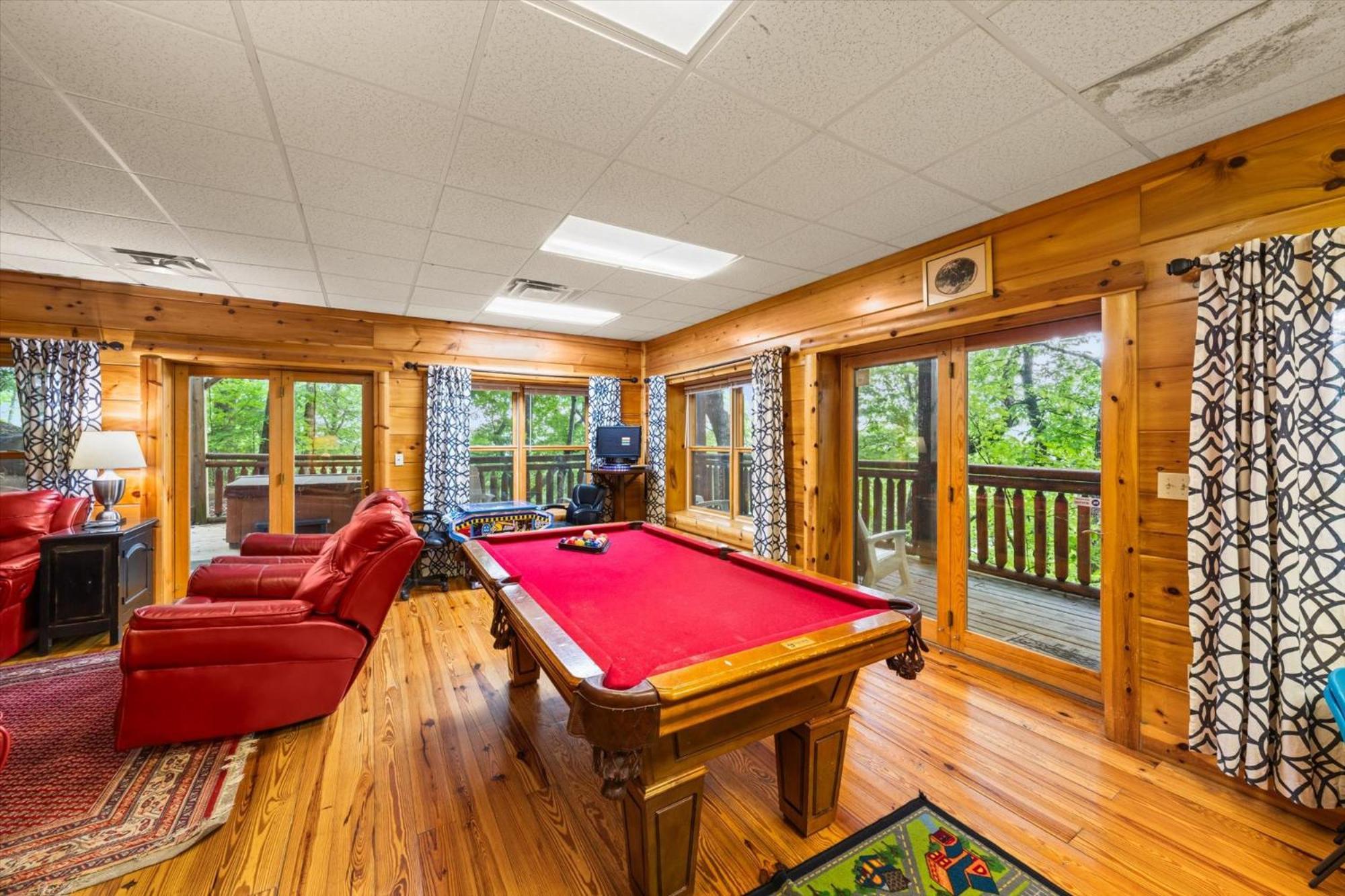 Holiday home Spacious 5br Sleeps 10 Gameroom Hot Tub Free Attraction Tickets Pigeon Forge