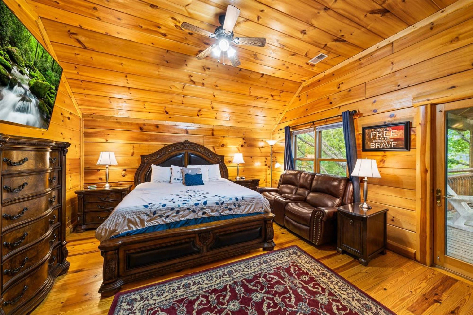 Holiday home Spacious 5br Sleeps 10 Gameroom Hot Tub Free Attraction Tickets *