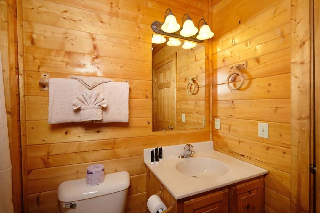 Autumn Ridge By Colonial Properties * Pigeon Forge
