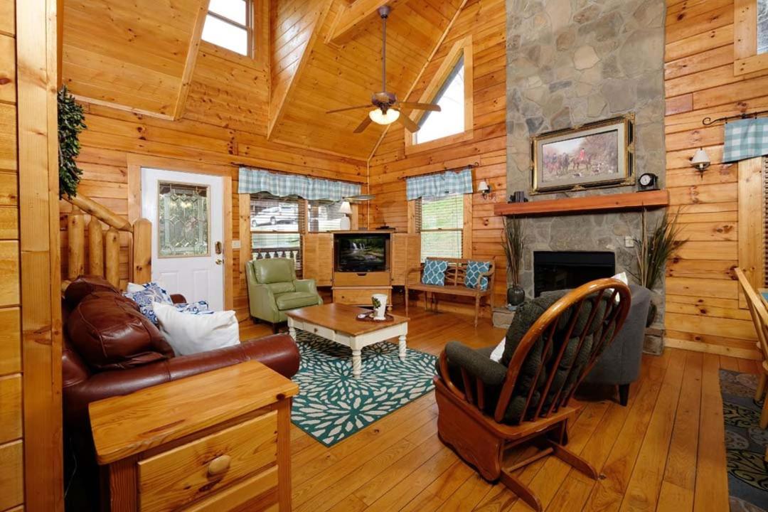 Autumn Ridge By Colonial Properties