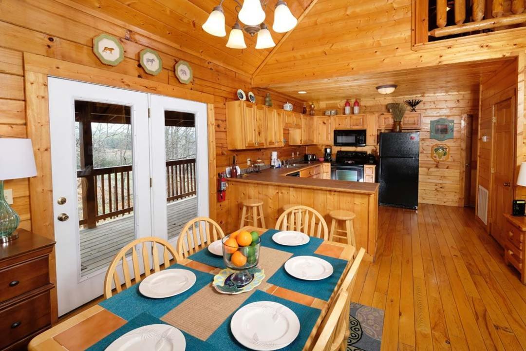 Autumn Ridge By Colonial Properties Holiday home Pigeon Forge