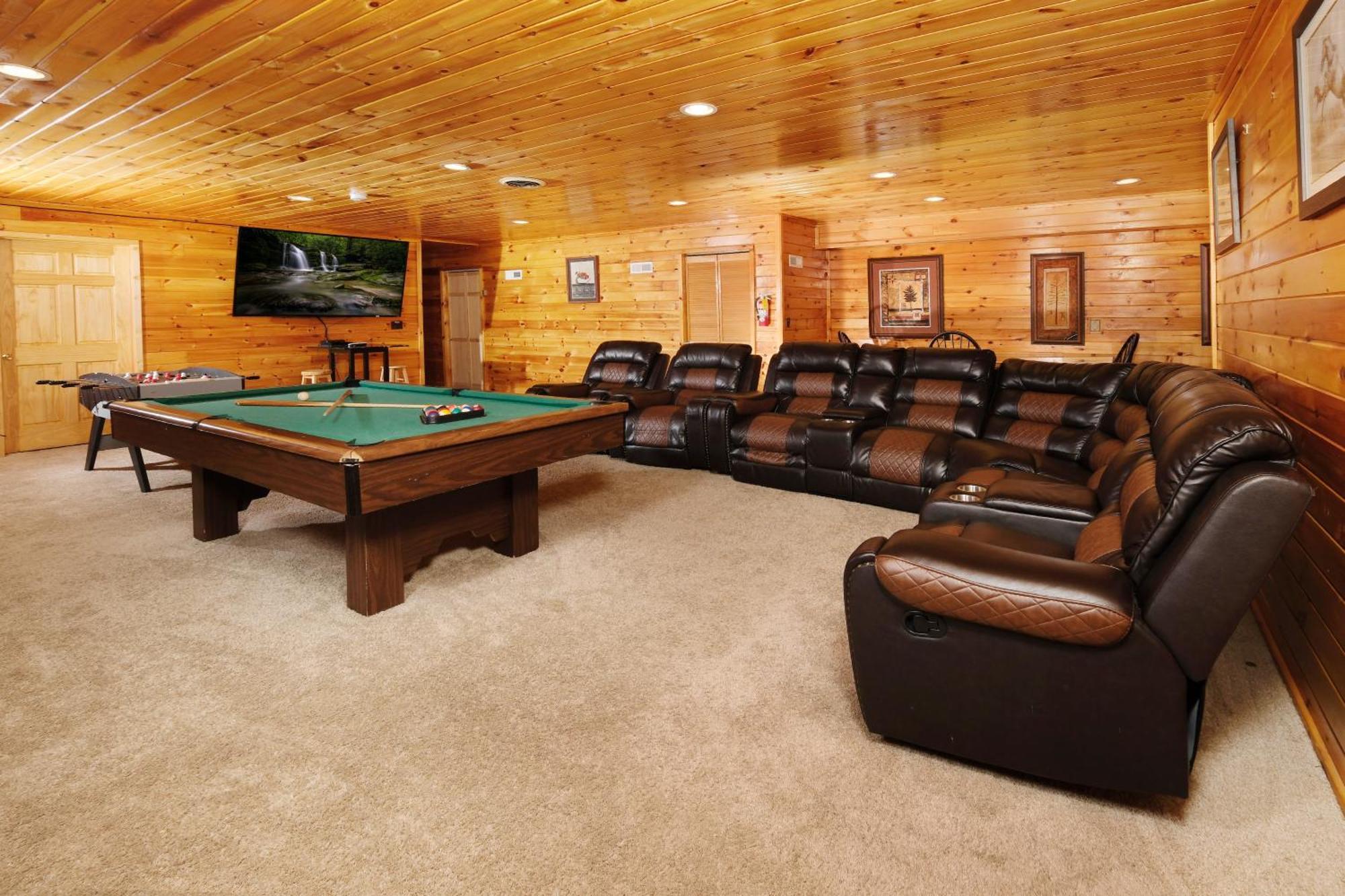 7br Sleeps 34 Outdoor Pool Fire Pit Secluded Free Attraction Tickets *