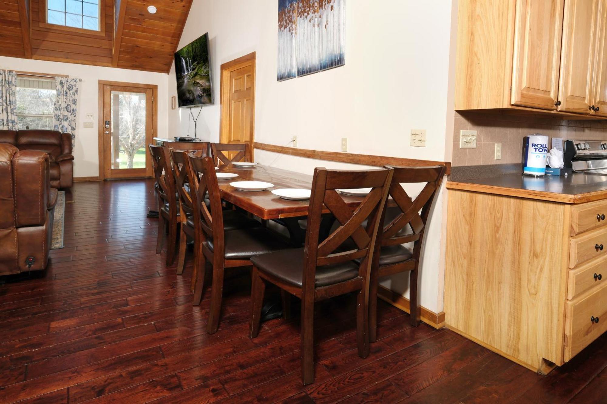 7br Sleeps 34 Outdoor Pool Fire Pit Secluded Free Attraction Tickets