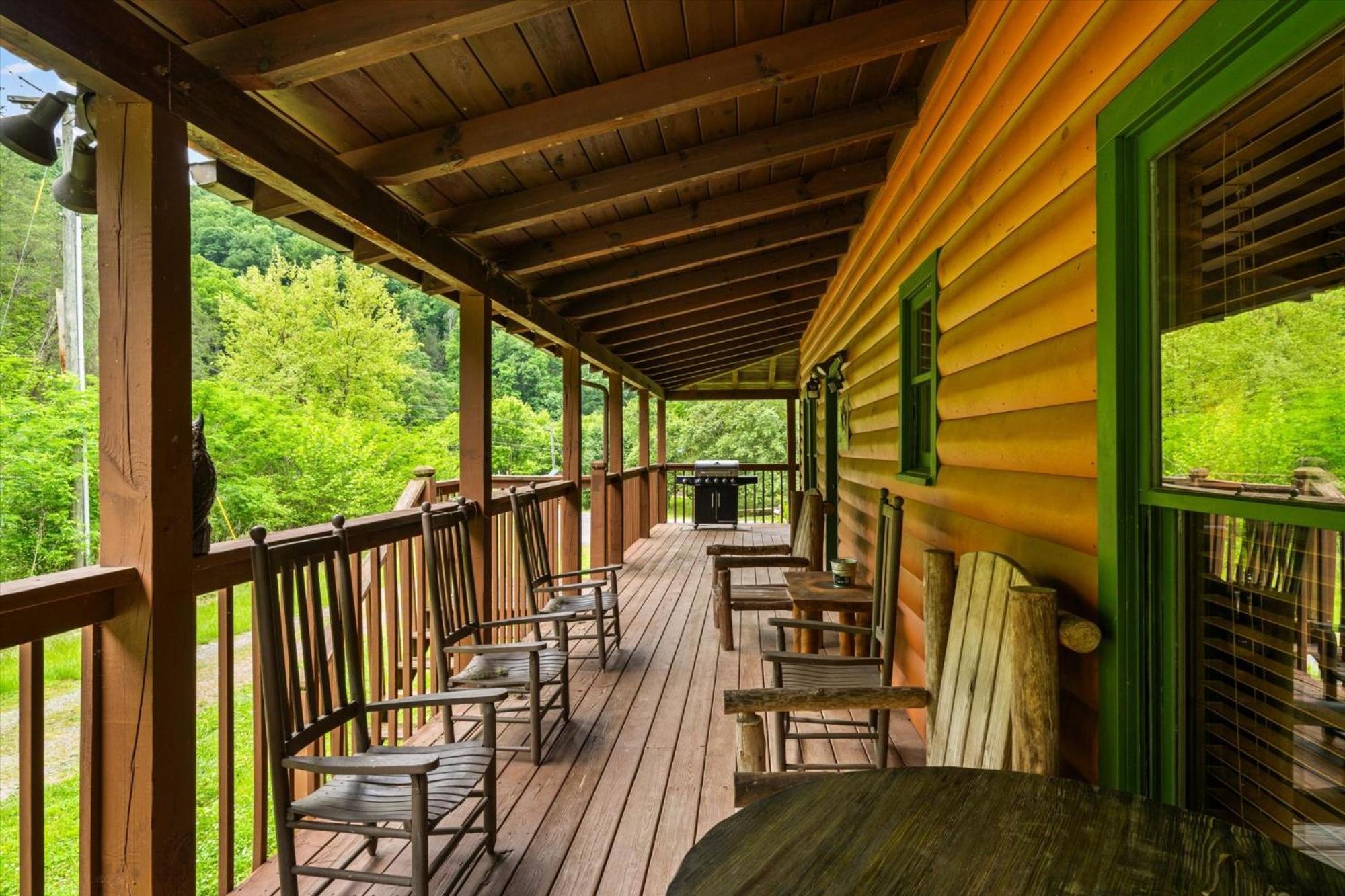 Adjust Your Altitude By Colonial * Pigeon Forge