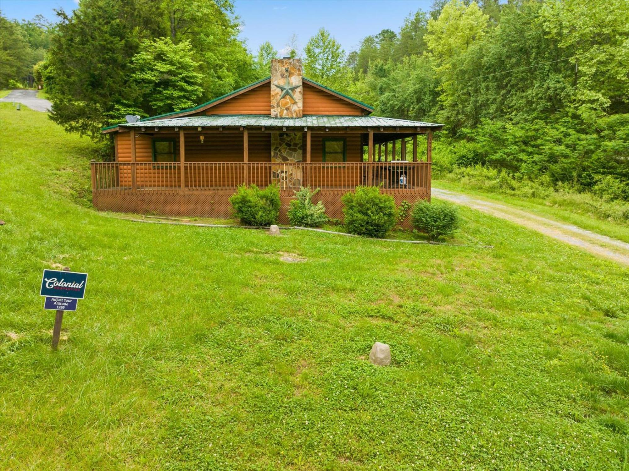 Adjust Your Altitude By Colonial Holiday home Pigeon Forge
