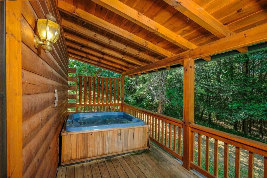 Holiday home Above And Beyond Pigeon Forge