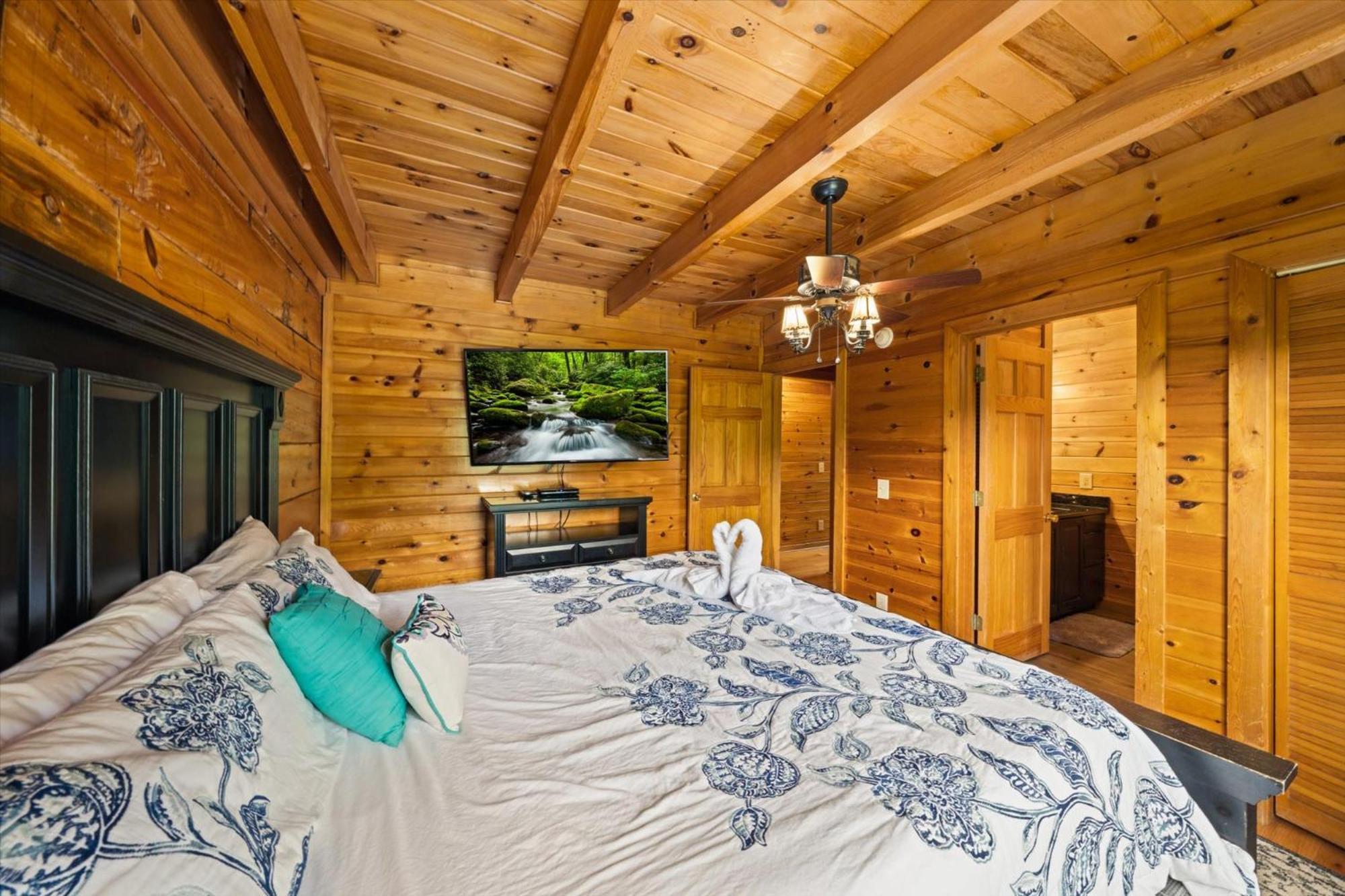 Cute And Cozy 2br Hot Tub Free Attraction Tickets Holiday home *