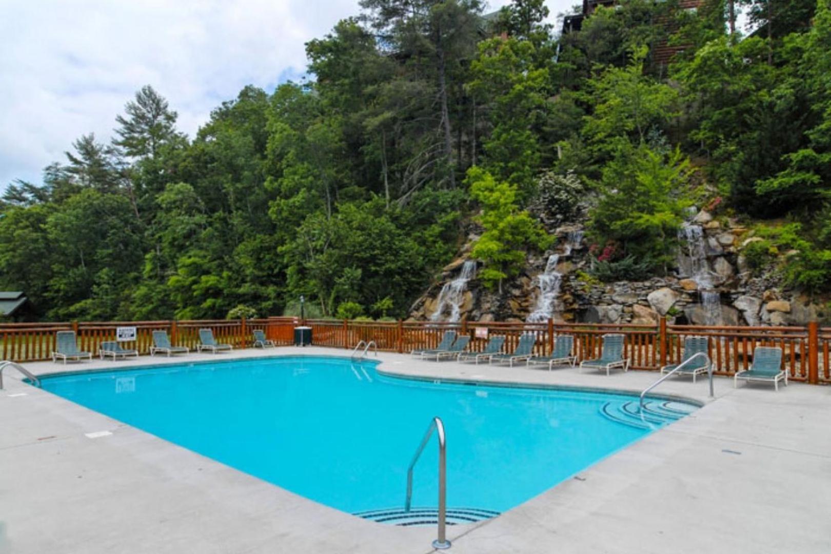 Romantic And Spacious 1br Gameroom Hot Tub Free Attraction Tickets *