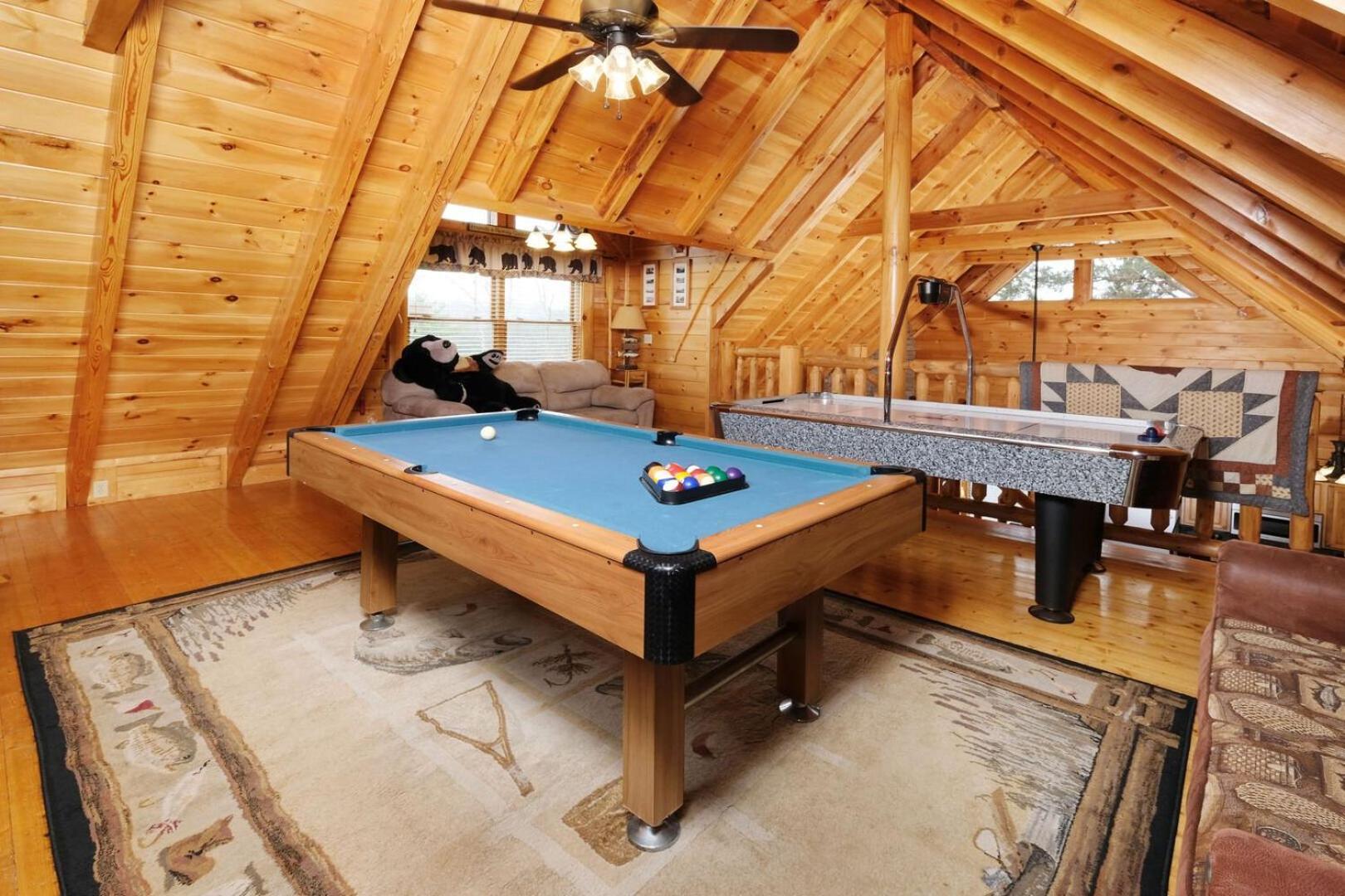 Romantic And Spacious 1br Gameroom Hot Tub Free Attraction Tickets * Pigeon Forge