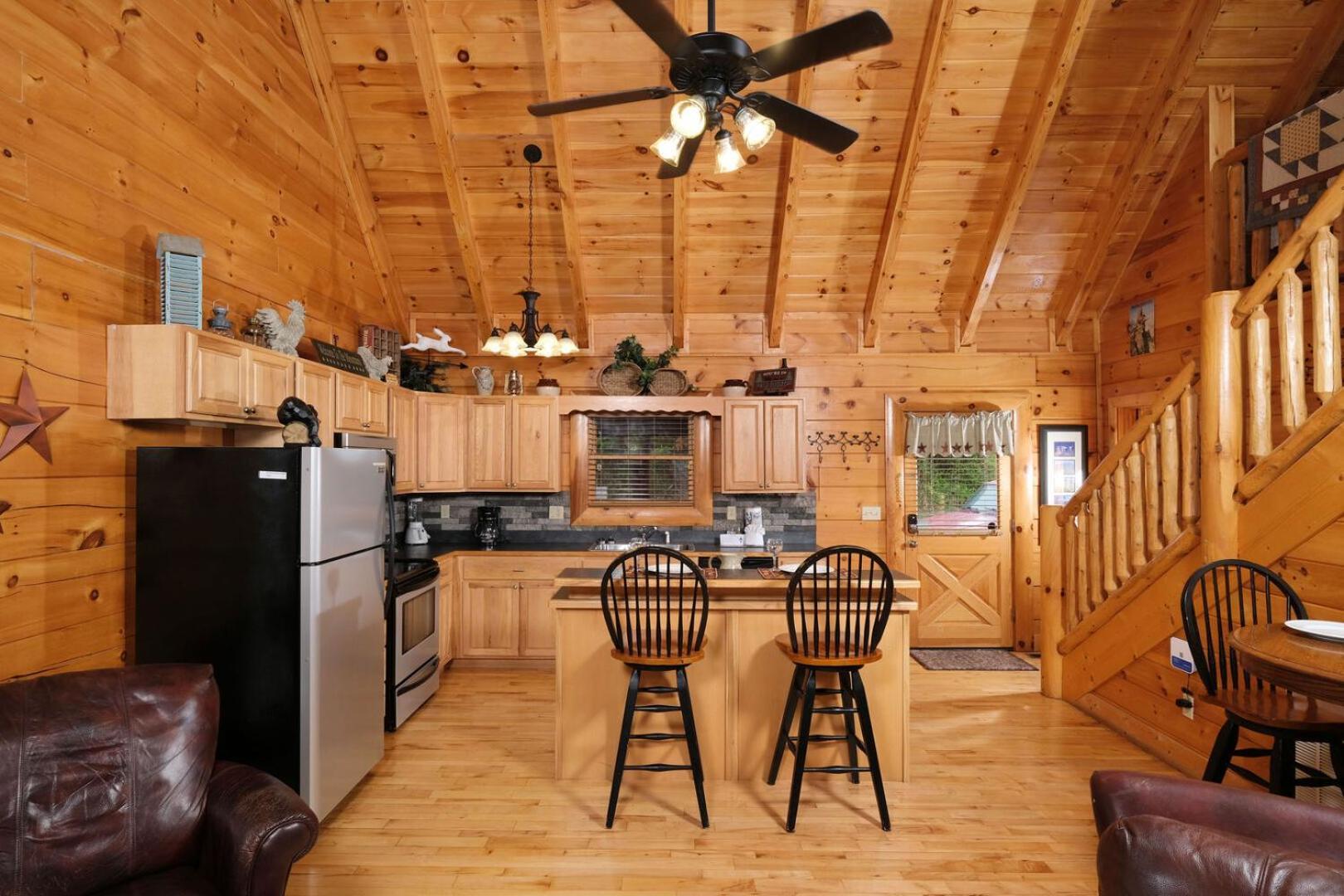 Romantic And Spacious 1br Gameroom Hot Tub Free Attraction Tickets *