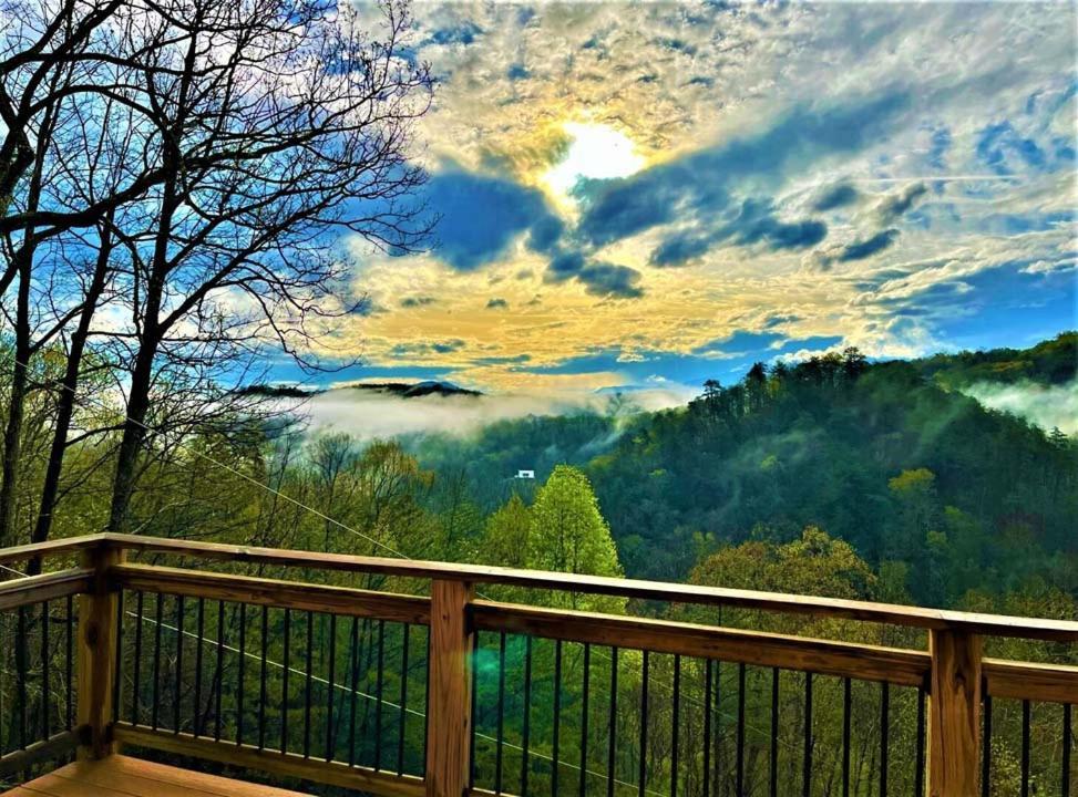 A Mountain Haven By Colonial Pigeon Forge