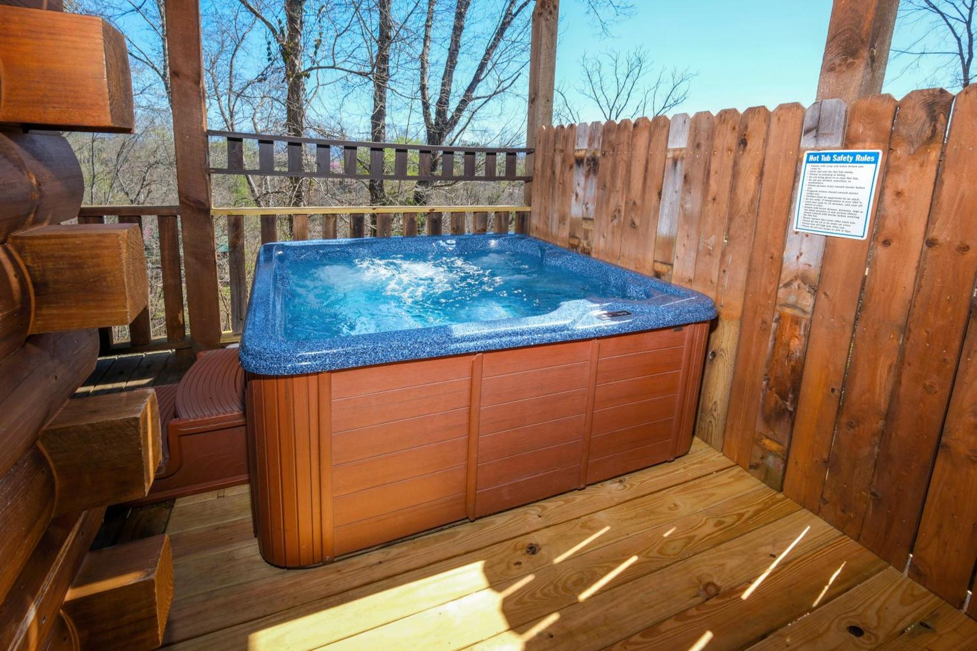Spacious 6br Views Gameroom Theater Hot Tub Free Attraction Tickets * Pigeon Forge