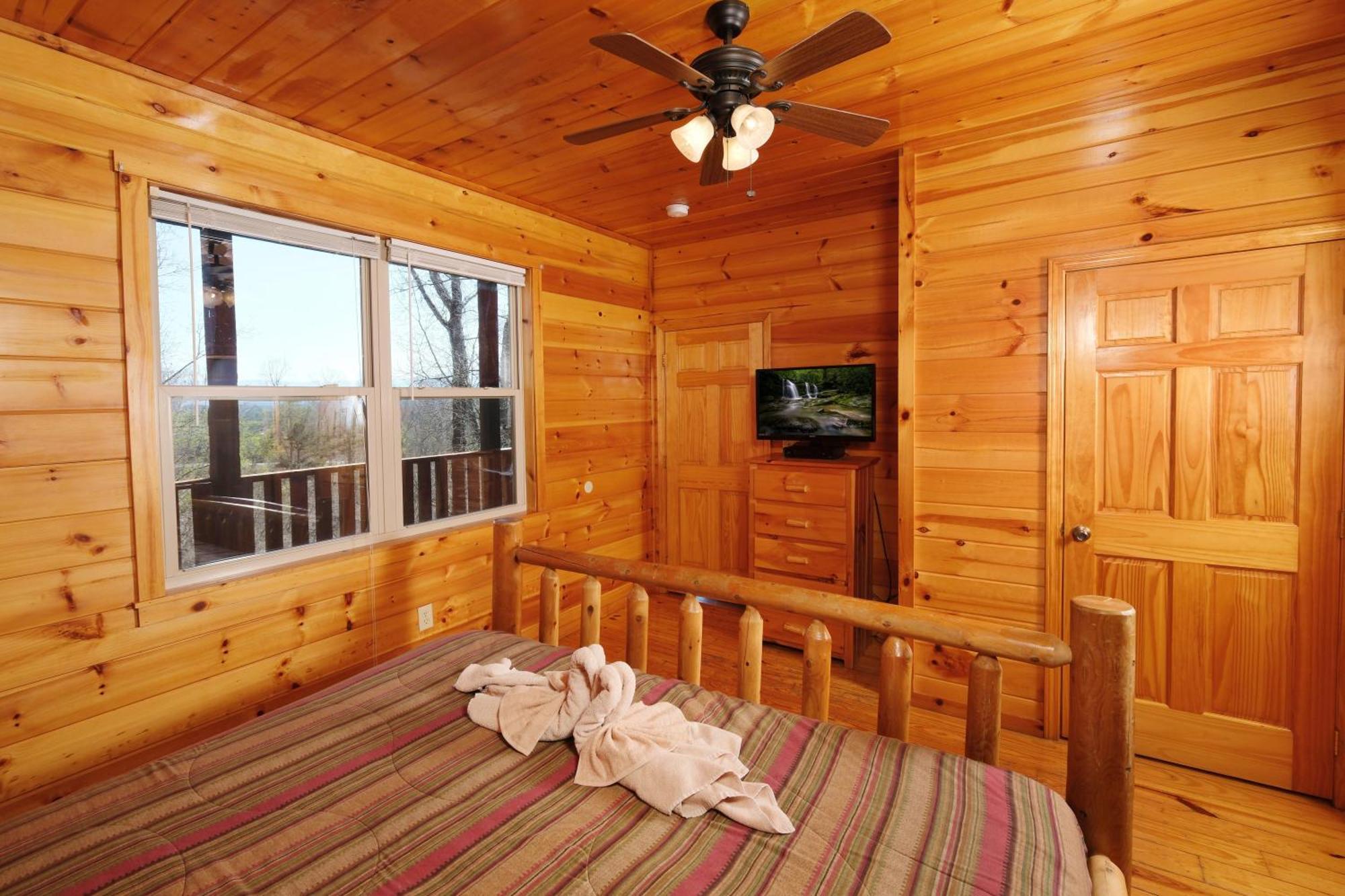 Holiday home Spacious 6br Views Gameroom Theater Hot Tub Free Attraction Tickets