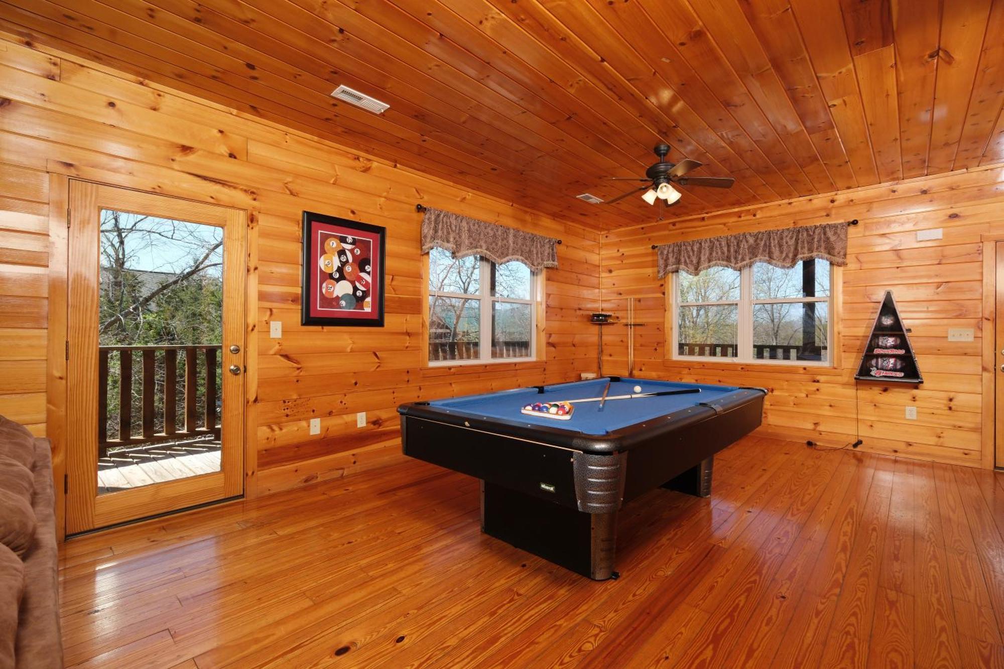 Spacious 6br Views Gameroom Theater Hot Tub Free Attraction Tickets
