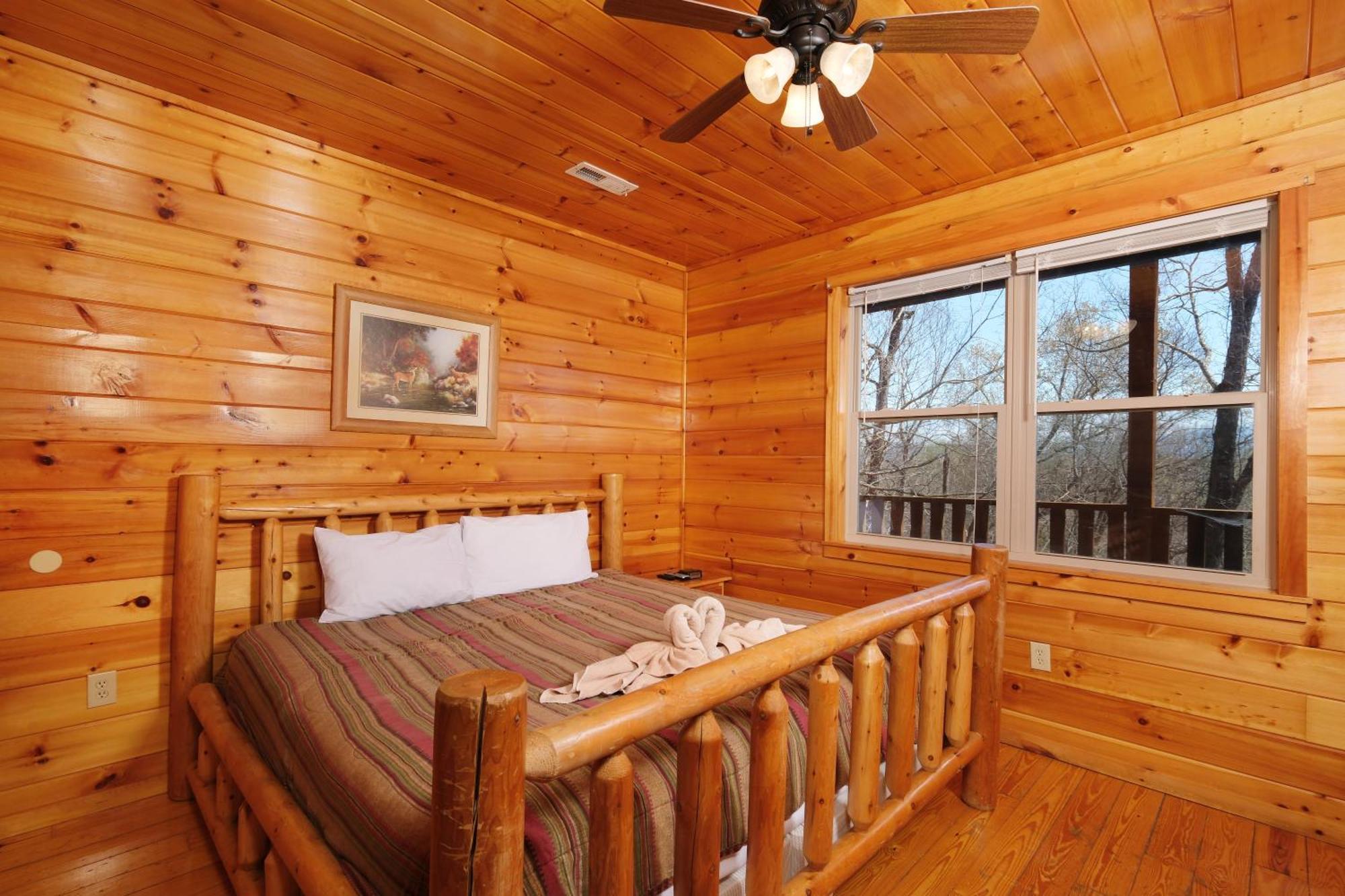 Holiday home Spacious 6br Views Gameroom Theater Hot Tub Free Attraction Tickets *