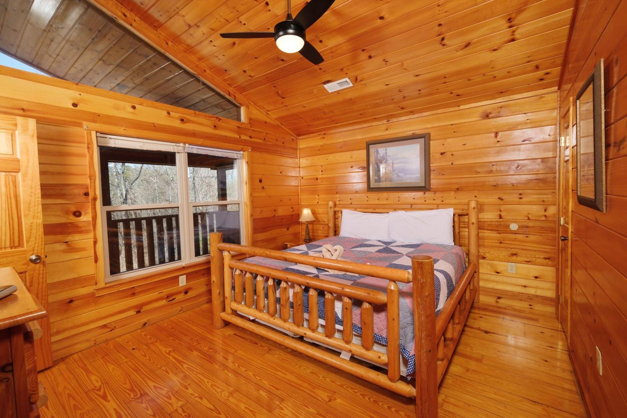 Holiday home Spacious 6br Views Gameroom Theater Hot Tub Free Attraction Tickets Pigeon Forge
