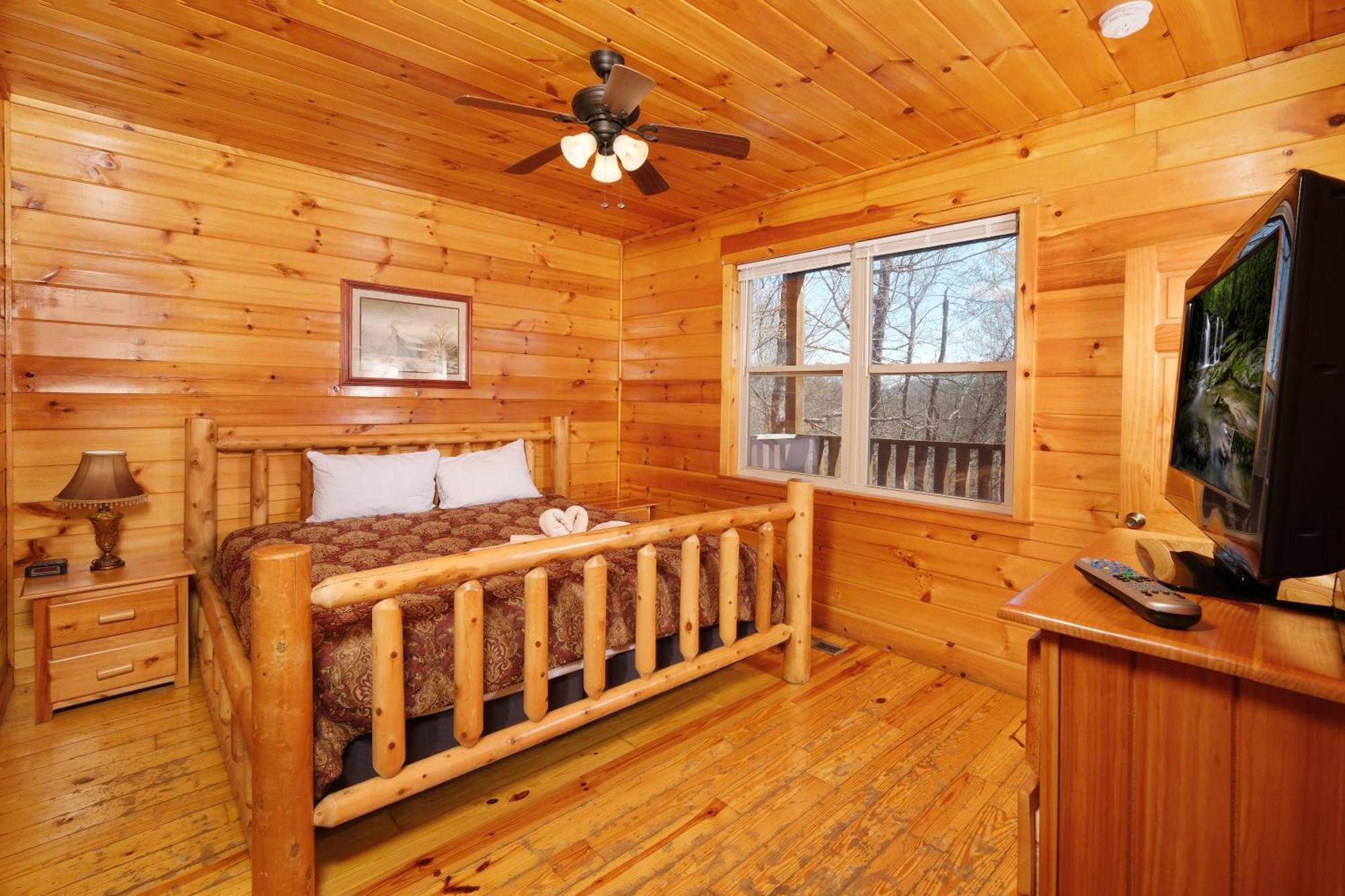 Holiday home Spacious 6br Views Gameroom Theater Hot Tub Free Attraction Tickets *