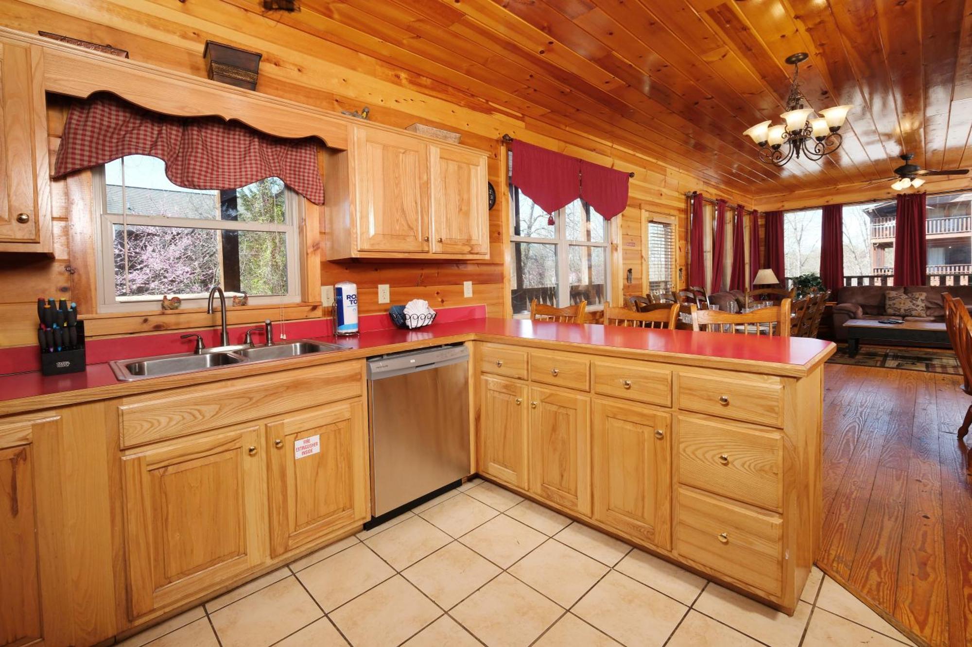 Holiday home Spacious 6br Views Gameroom Theater Hot Tub Free Attraction Tickets