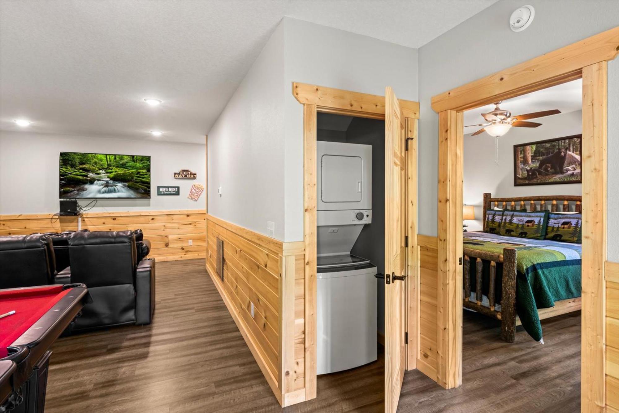 Cozy 2br Theater Gameroom Hot Tub Free Attraction Tickets *