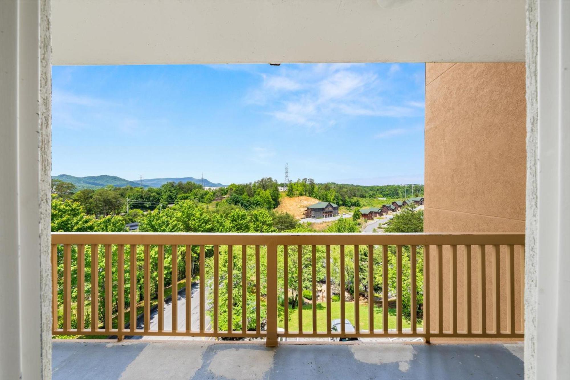 Luxurious 1br 5 Min To Pkwy *