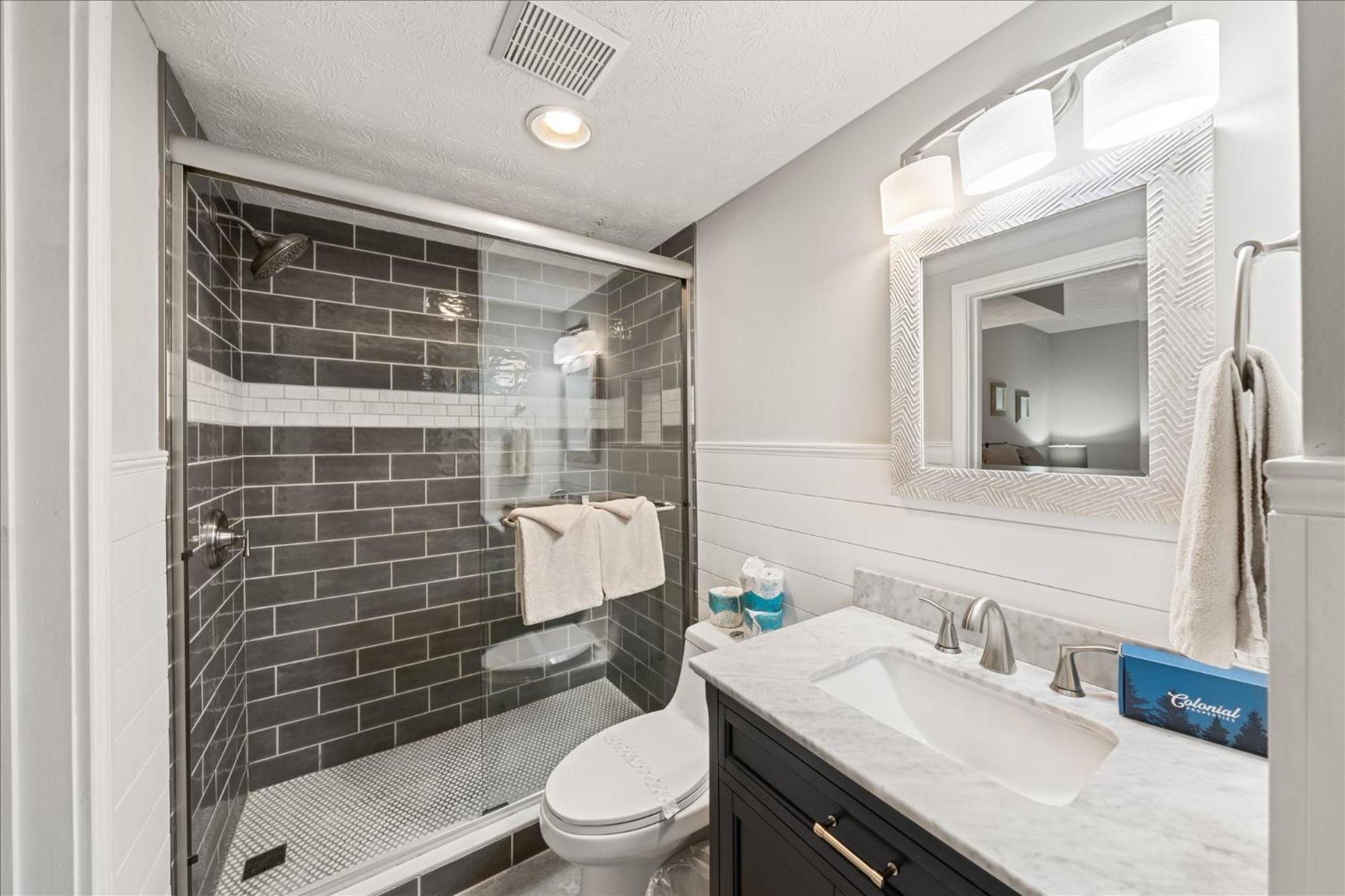 Holiday home Luxurious 1br 5 Min To Pkwy