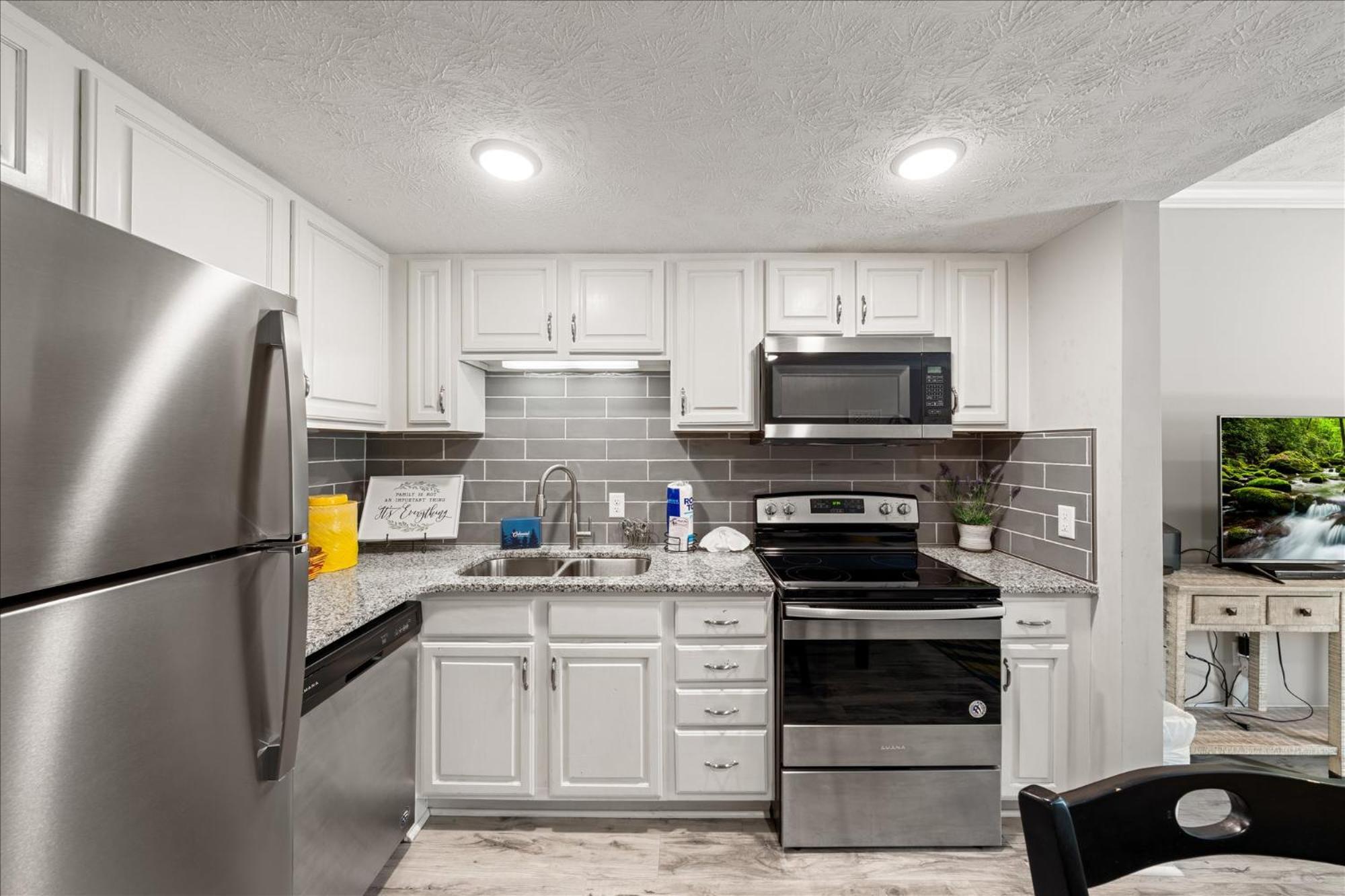 Holiday home Luxurious 1br 5 Min To Pkwy