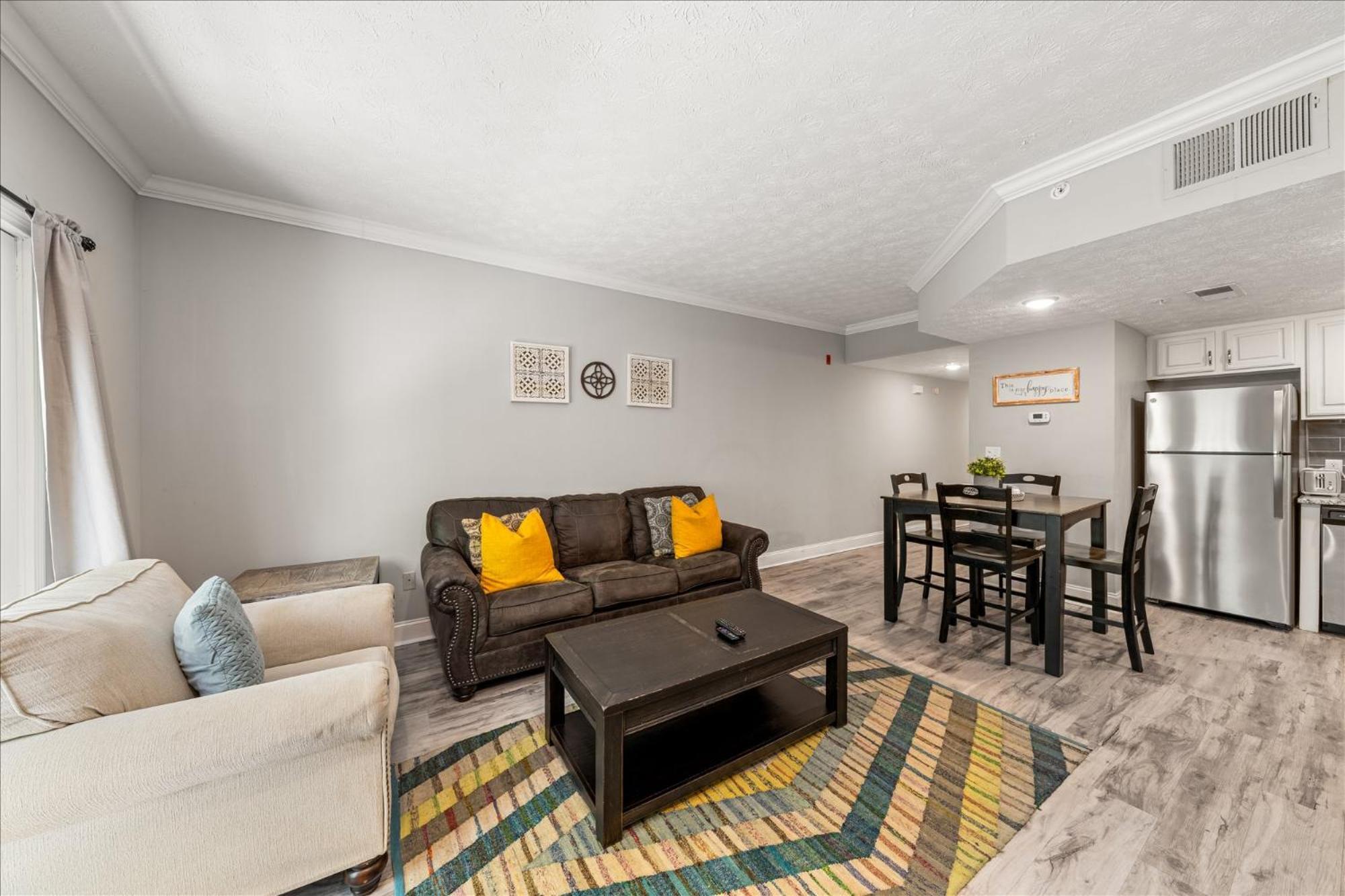 Holiday home Luxurious 1br 5 Min To Pkwy *