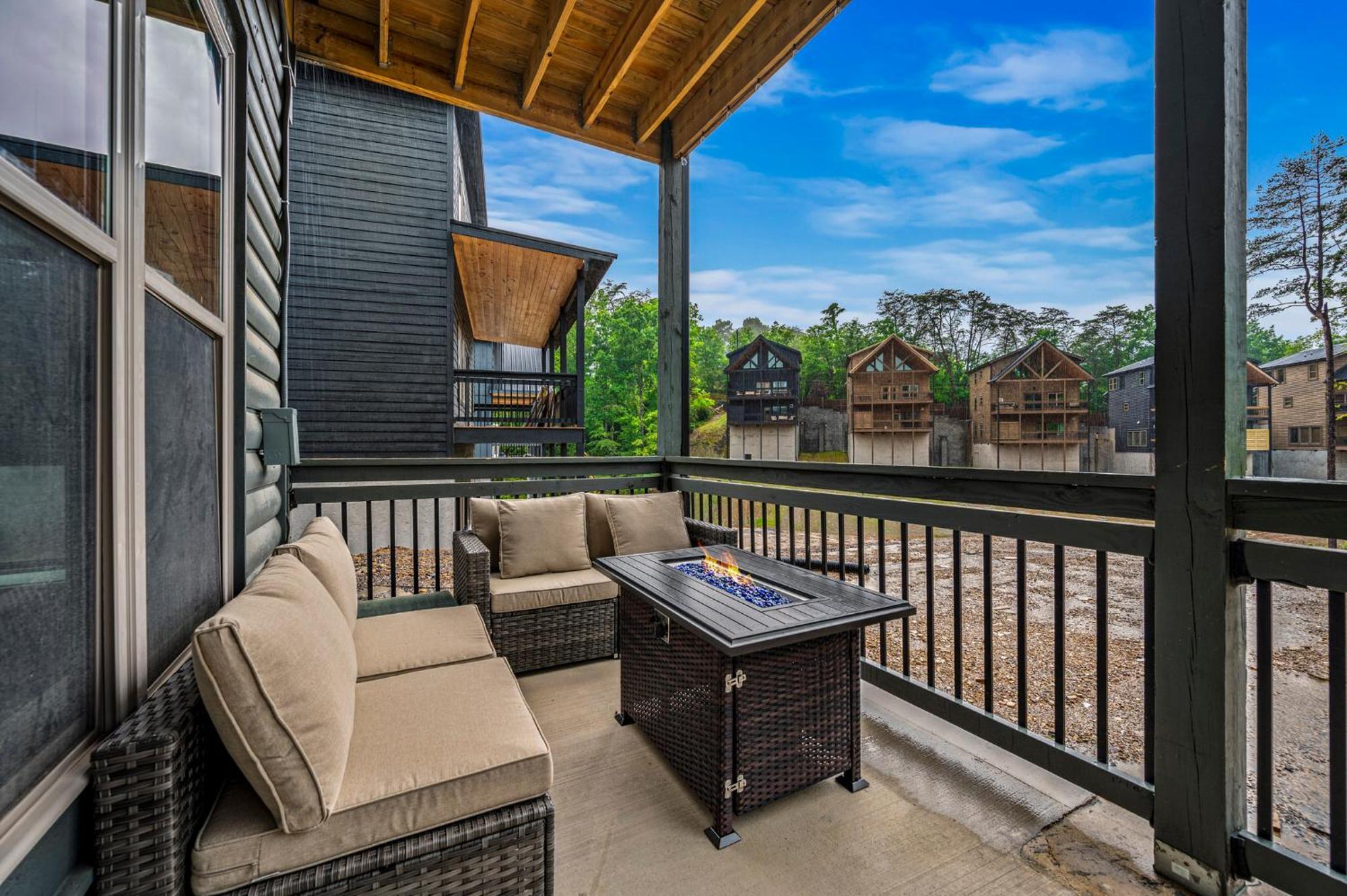 Magnolia Pool Pigeon Forge