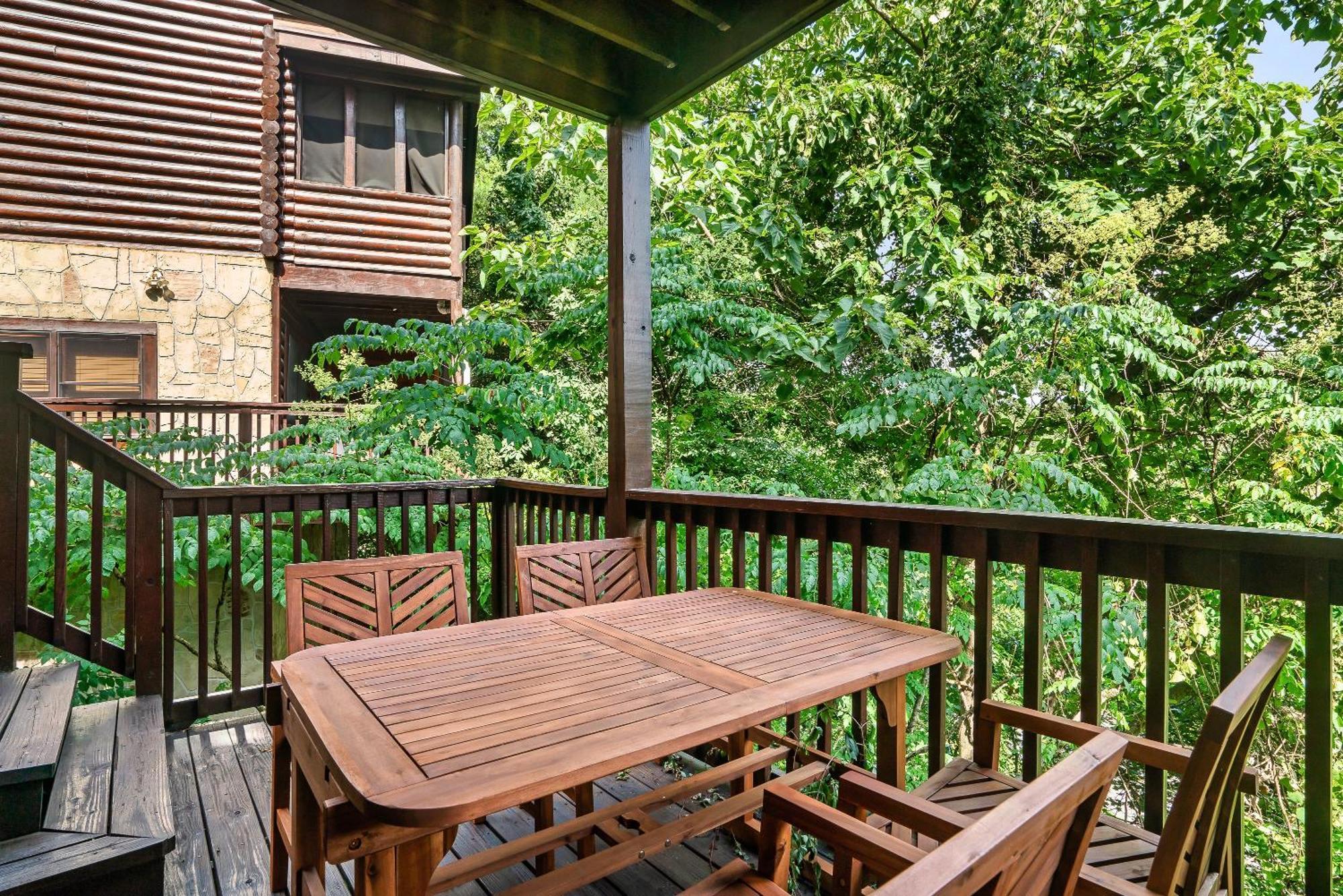 Pet Friendly 2br Just 5 Min To Pkwy! Free Attraction Tickets